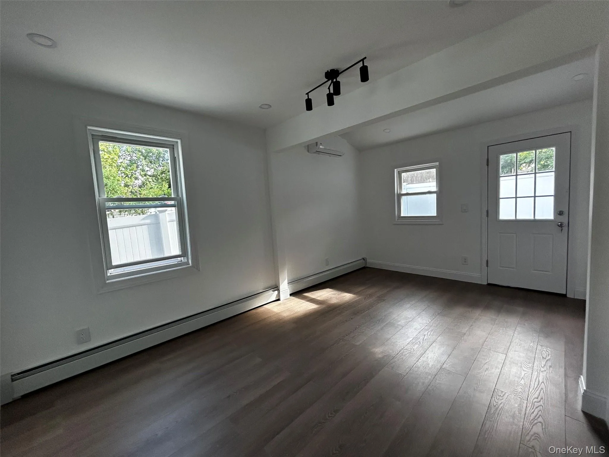 6446 217th, New York, NY, 3 Bedrooms Bedrooms, 9 Rooms Rooms,3 BathroomsBathrooms,Residential Lease,For Rent,217th,0,1039011 6446 217th, New York, NY, 3 Bedrooms Bedrooms, 9 Rooms Rooms,3 BathroomsBathrooms,Residential Lease,For Rent,217th,0,1039011