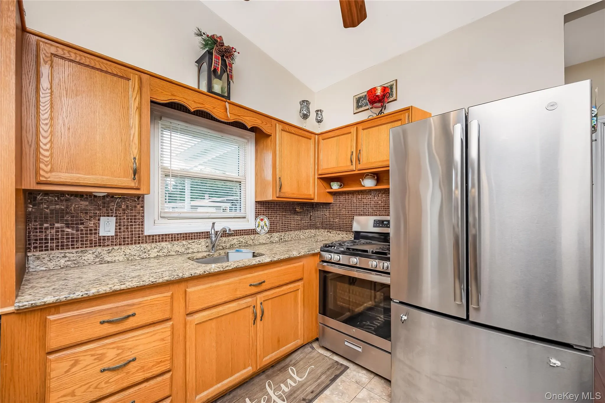 25 Beverly Street, Islip, NY, 3 Bedrooms Bedrooms, 7 Rooms Rooms,1 BathroomBathrooms,Residential,For Rent,Beverly,0,1039015 25 Beverly Street, Islip, NY, 3 Bedrooms Bedrooms, 7 Rooms Rooms,1 BathroomBathrooms,Residential,For Rent,Beverly,0,1039015