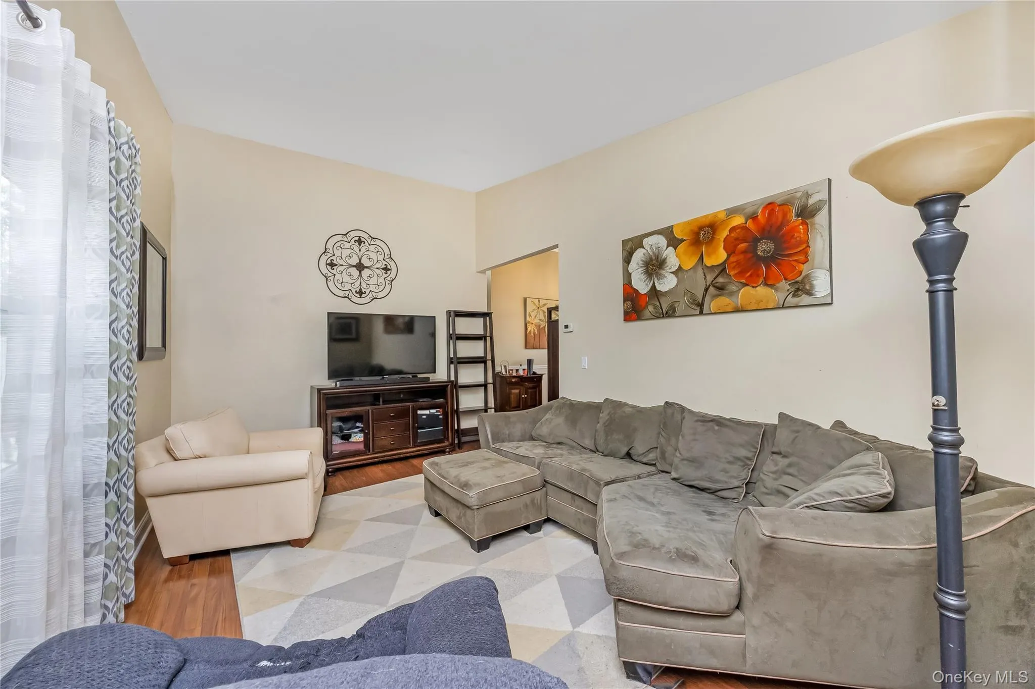 25 Beverly Street, Islip, NY, 3 Bedrooms Bedrooms, 7 Rooms Rooms,1 BathroomBathrooms,Residential,For Rent,Beverly,0,1039015 25 Beverly Street, Islip, NY, 3 Bedrooms Bedrooms, 7 Rooms Rooms,1 BathroomBathrooms,Residential,For Rent,Beverly,0,1039015