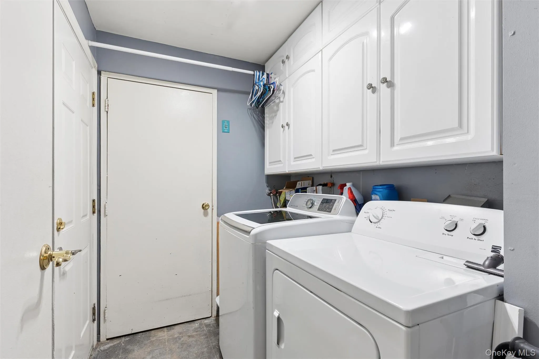 27 Sugarbush Lane, Brookhaven, NY, 4 Bedrooms Bedrooms, 9 Rooms Rooms,2 BathroomsBathrooms,Residential,For Rent,Sugarbush,0,1039017 27 Sugarbush Lane, Brookhaven, NY, 4 Bedrooms Bedrooms, 9 Rooms Rooms,2 BathroomsBathrooms,Residential,For Rent,Sugarbush,0,1039017