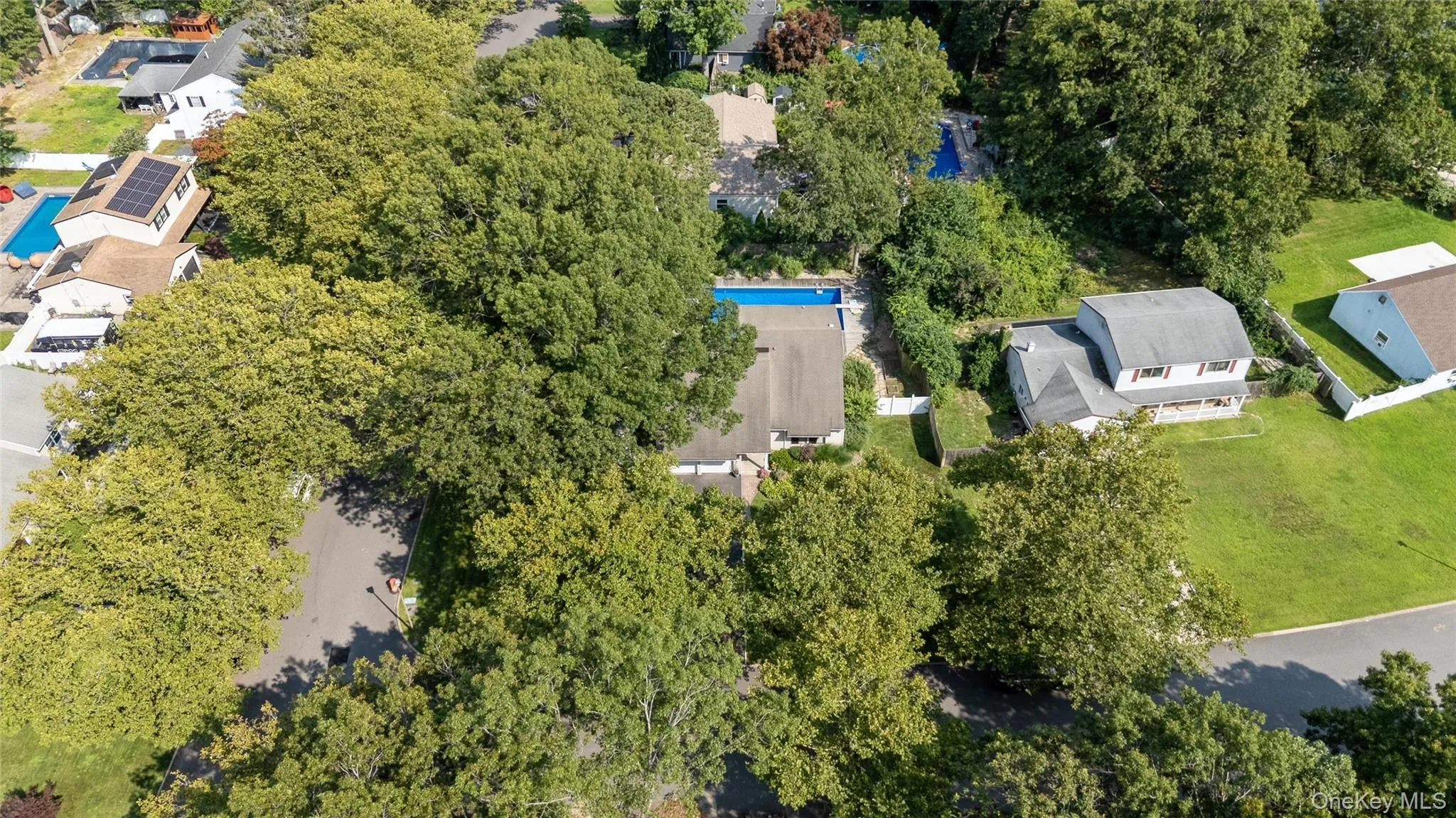 27 Sugarbush Lane, Brookhaven, NY, 4 Bedrooms Bedrooms, 9 Rooms Rooms,2 BathroomsBathrooms,Residential,For Rent,Sugarbush,0,1039017 27 Sugarbush Lane, Brookhaven, NY, 4 Bedrooms Bedrooms, 9 Rooms Rooms,2 BathroomsBathrooms,Residential,For Rent,Sugarbush,0,1039017
