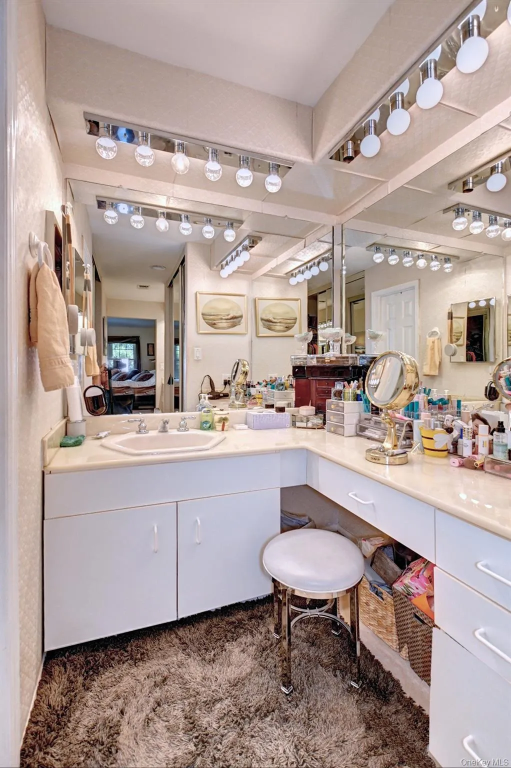 272 Glen Drive, Brookhaven, NY, 2 Bedrooms Bedrooms, 5 Rooms Rooms,2 BathroomsBathrooms,Residential,For Rent,Glen,0,1039018 272 Glen Drive, Brookhaven, NY, 2 Bedrooms Bedrooms, 5 Rooms Rooms,2 BathroomsBathrooms,Residential,For Rent,Glen,0,1039018