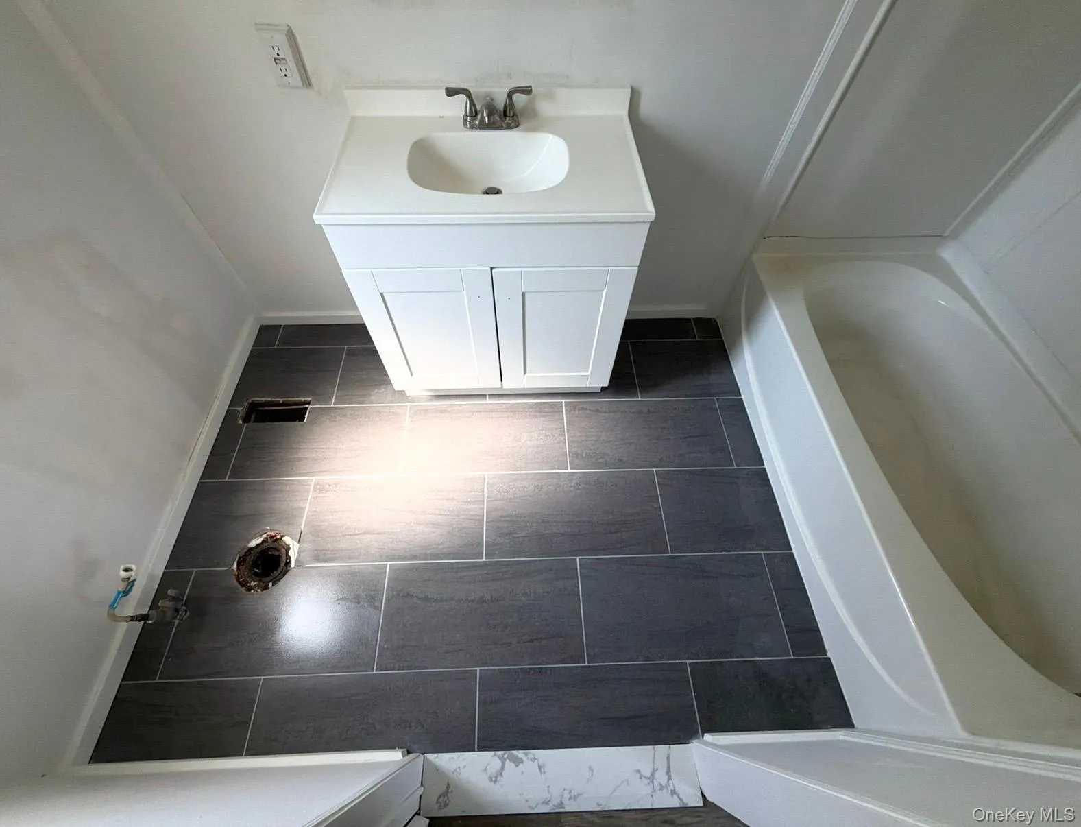 567 Sheafe Road, Poughkeepsie (town), NY, 3 Bedrooms Bedrooms, 6 Rooms Rooms,2 BathroomsBathrooms,Residential,For Rent,Sheafe,0,1039019 567 Sheafe Road, Poughkeepsie (town), NY, 3 Bedrooms Bedrooms, 6 Rooms Rooms,2 BathroomsBathrooms,Residential,For Rent,Sheafe,0,1039019