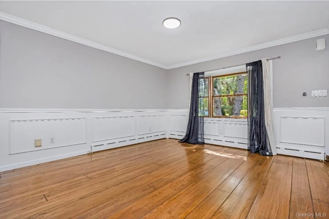 9 Half Moon Pond Road, Brookhaven, NY, 4 Bedrooms Bedrooms, 9 Rooms Rooms,2 BathroomsBathrooms,Residential,For Rent,Half Moon Pond,0,1039022 9 Half Moon Pond Road, Brookhaven, NY, 4 Bedrooms Bedrooms, 9 Rooms Rooms,2 BathroomsBathrooms,Residential,For Rent,Half Moon Pond,0,1039022