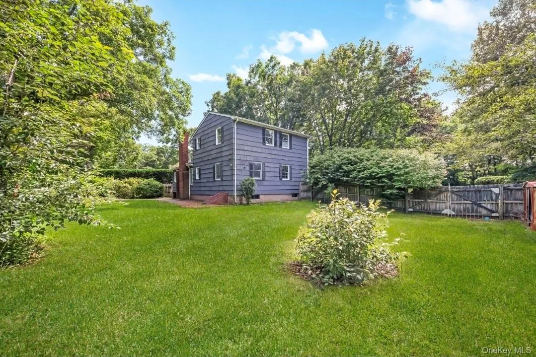 9 Half Moon Pond Road, Brookhaven, NY, 4 Bedrooms Bedrooms, 9 Rooms Rooms,2 BathroomsBathrooms,Residential,For Rent,Half Moon Pond,0,1039022 9 Half Moon Pond Road, Brookhaven, NY, 4 Bedrooms Bedrooms, 9 Rooms Rooms,2 BathroomsBathrooms,Residential,For Rent,Half Moon Pond,0,1039022
