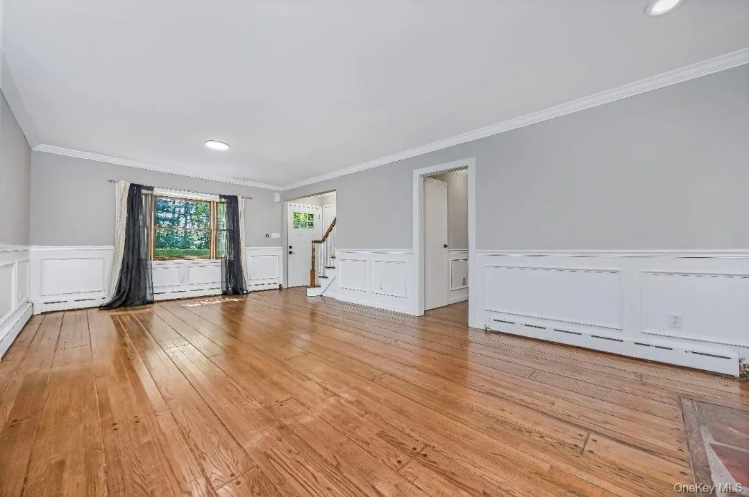 9 Half Moon Pond Road, Brookhaven, NY, 4 Bedrooms Bedrooms, 9 Rooms Rooms,2 BathroomsBathrooms,Residential,For Rent,Half Moon Pond,0,1039022 9 Half Moon Pond Road, Brookhaven, NY, 4 Bedrooms Bedrooms, 9 Rooms Rooms,2 BathroomsBathrooms,Residential,For Rent,Half Moon Pond,0,1039022