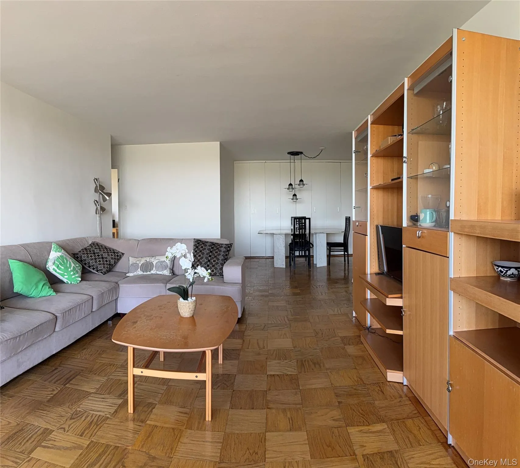 61-20 Grand Central Parkway, New York, NY, 3 Bedrooms Bedrooms, 6 Rooms Rooms,2 BathroomsBathrooms,Residential,For Rent,Grand Central,0,1039025 61-20 Grand Central Parkway, New York, NY, 3 Bedrooms Bedrooms, 6 Rooms Rooms,2 BathroomsBathrooms,Residential,For Rent,Grand Central,0,1039025