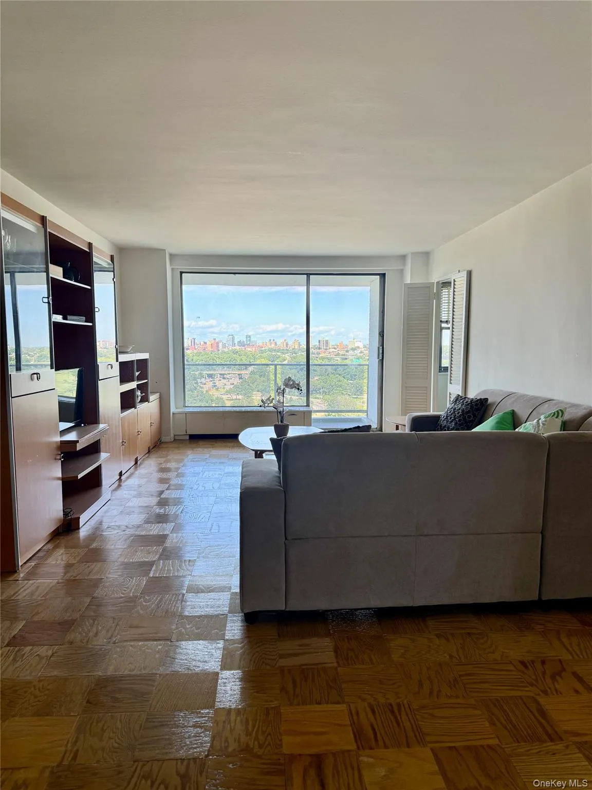 61-20 Grand Central Parkway, New York, NY, 3 Bedrooms Bedrooms, 6 Rooms Rooms,2 BathroomsBathrooms,Residential,For Rent,Grand Central,0,1039025 61-20 Grand Central Parkway, New York, NY, 3 Bedrooms Bedrooms, 6 Rooms Rooms,2 BathroomsBathrooms,Residential,For Rent,Grand Central,0,1039025