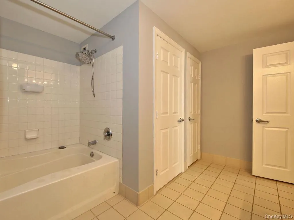 300 Mamaroneck Avenue, White Plains, NY, 1 Bedroom Bedrooms, 3 Rooms Rooms,1 BathroomBathrooms,Residential Lease,For Rent,Mamaroneck,0,1039026 300 Mamaroneck Avenue, White Plains, NY, 1 Bedroom Bedrooms, 3 Rooms Rooms,1 BathroomBathrooms,Residential Lease,For Rent,Mamaroneck,0,1039026
