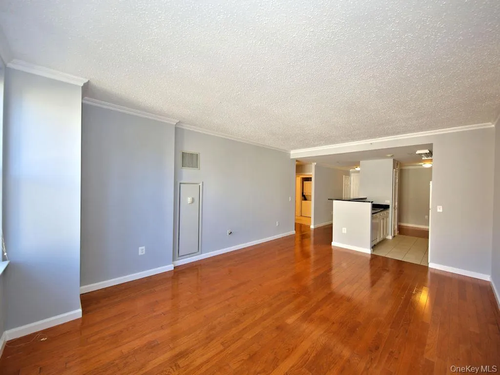 300 Mamaroneck Avenue, White Plains, NY, 1 Bedroom Bedrooms, 3 Rooms Rooms,1 BathroomBathrooms,Residential Lease,For Rent,Mamaroneck,0,1039026 300 Mamaroneck Avenue, White Plains, NY, 1 Bedroom Bedrooms, 3 Rooms Rooms,1 BathroomBathrooms,Residential Lease,For Rent,Mamaroneck,0,1039026