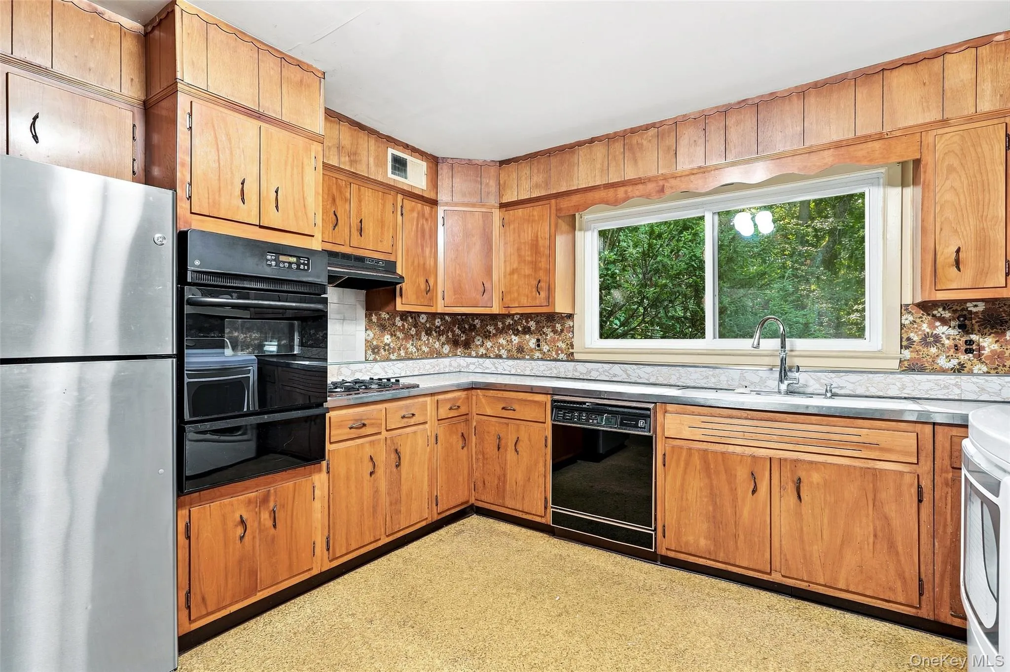 7 Overhill Road, New Rochelle, NY, 3 Bedrooms Bedrooms, 7 Rooms Rooms,2 BathroomsBathrooms,Residential,For Rent,Overhill,0,1039027 7 Overhill Road, New Rochelle, NY, 3 Bedrooms Bedrooms, 7 Rooms Rooms,2 BathroomsBathrooms,Residential,For Rent,Overhill,0,1039027