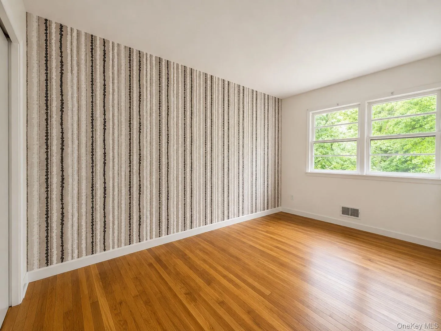 7 Overhill Road, New Rochelle, NY, 3 Bedrooms Bedrooms, 7 Rooms Rooms,2 BathroomsBathrooms,Residential,For Rent,Overhill,0,1039027 7 Overhill Road, New Rochelle, NY, 3 Bedrooms Bedrooms, 7 Rooms Rooms,2 BathroomsBathrooms,Residential,For Rent,Overhill,0,1039027