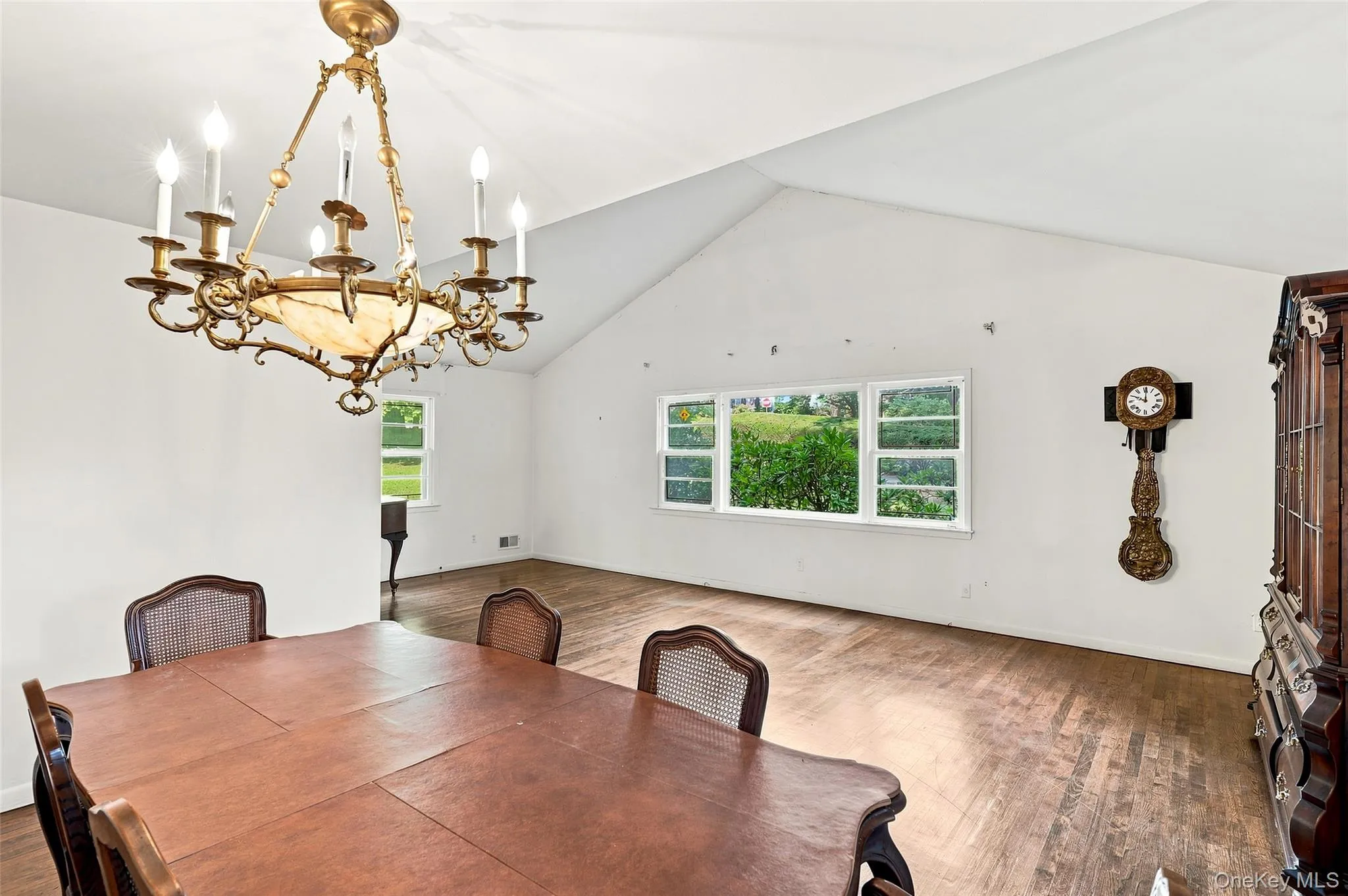 7 Overhill Road, New Rochelle, NY, 3 Bedrooms Bedrooms, 7 Rooms Rooms,2 BathroomsBathrooms,Residential,For Rent,Overhill,0,1039027 7 Overhill Road, New Rochelle, NY, 3 Bedrooms Bedrooms, 7 Rooms Rooms,2 BathroomsBathrooms,Residential,For Rent,Overhill,0,1039027