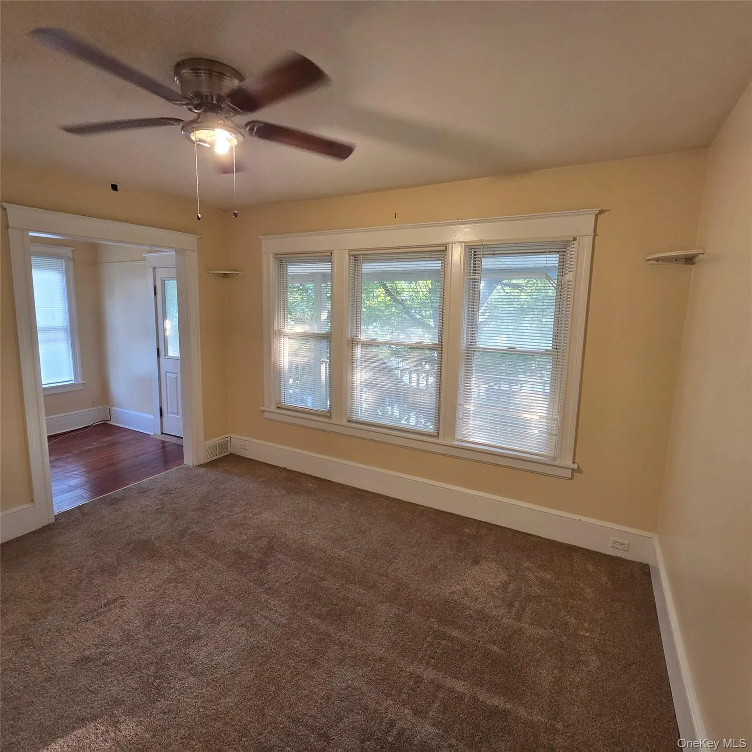 35 Manitou Avenue, Poughkeepsie, NY, 3 Bedrooms Bedrooms, 6 Rooms Rooms,1 BathroomBathrooms,Residential Lease,For Rent,Manitou,0,1039029 35 Manitou Avenue, Poughkeepsie, NY, 3 Bedrooms Bedrooms, 6 Rooms Rooms,1 BathroomBathrooms,Residential Lease,For Rent,Manitou,0,1039029