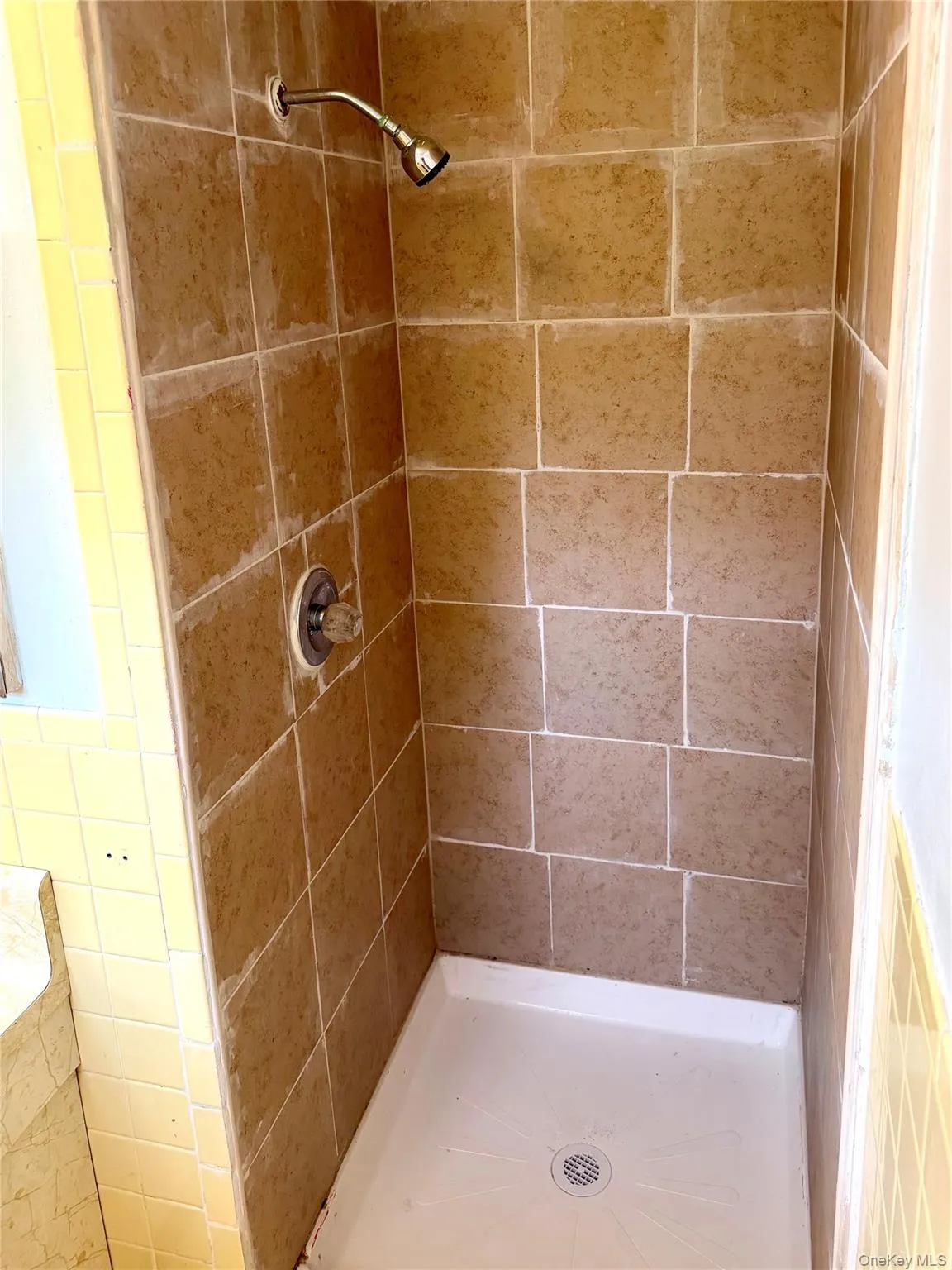 40 Crescent View, Thompson, NY, 3 Bedrooms Bedrooms, 13 Rooms Rooms,3 BathroomsBathrooms,Residential,For Rent,Crescent,0,1039031 40 Crescent View, Thompson, NY, 3 Bedrooms Bedrooms, 13 Rooms Rooms,3 BathroomsBathrooms,Residential,For Rent,Crescent,0,1039031