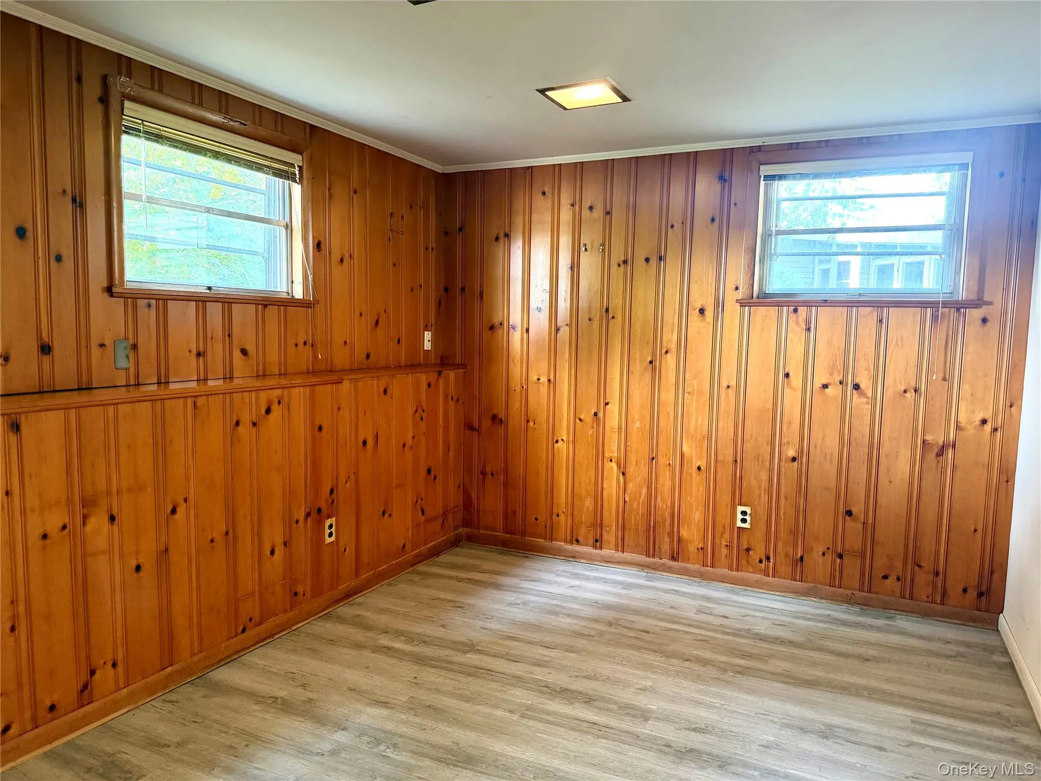 40 Crescent View, Thompson, NY, 3 Bedrooms Bedrooms, 13 Rooms Rooms,3 BathroomsBathrooms,Residential,For Rent,Crescent,0,1039031 40 Crescent View, Thompson, NY, 3 Bedrooms Bedrooms, 13 Rooms Rooms,3 BathroomsBathrooms,Residential,For Rent,Crescent,0,1039031