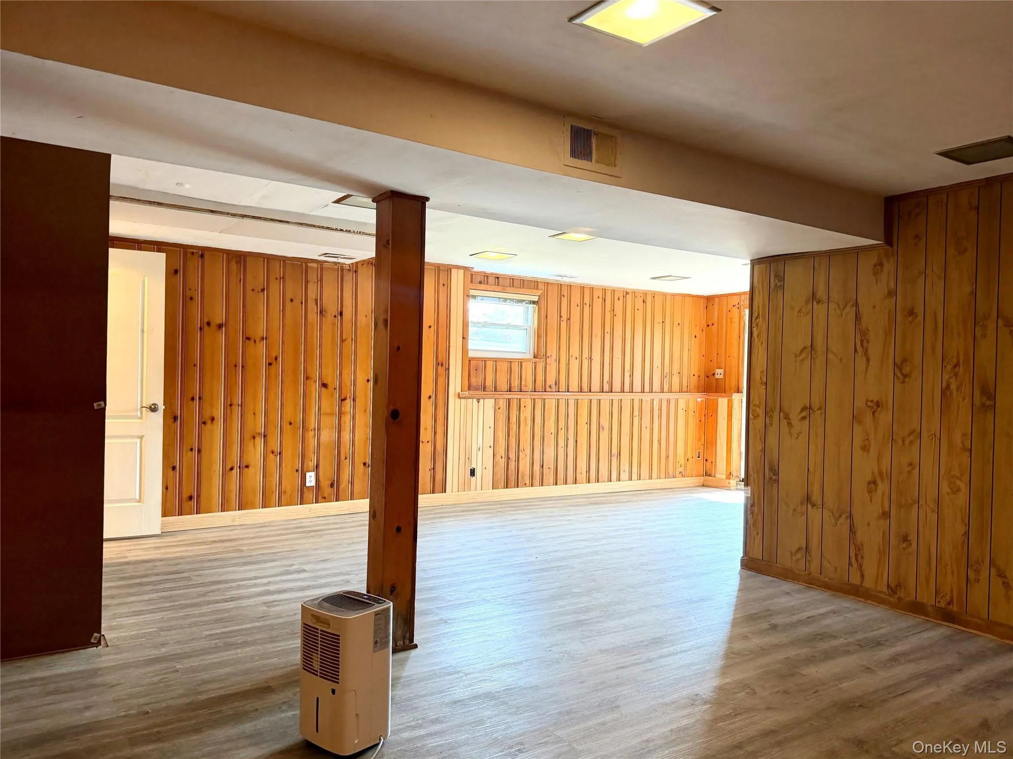 40 Crescent View, Thompson, NY, 3 Bedrooms Bedrooms, 13 Rooms Rooms,3 BathroomsBathrooms,Residential,For Rent,Crescent,0,1039031 40 Crescent View, Thompson, NY, 3 Bedrooms Bedrooms, 13 Rooms Rooms,3 BathroomsBathrooms,Residential,For Rent,Crescent,0,1039031