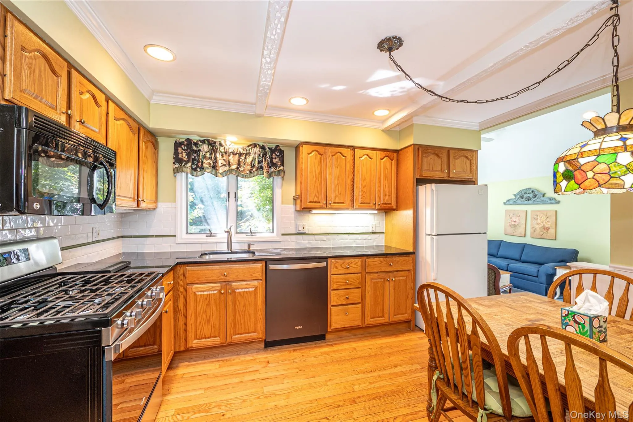 40 Somerset Drive, Smithtown, NY, 3 Bedrooms Bedrooms, 7 Rooms Rooms,1 BathroomBathrooms,Residential Lease,For Rent,Somerset,0,1039038 40 Somerset Drive, Smithtown, NY, 3 Bedrooms Bedrooms, 7 Rooms Rooms,1 BathroomBathrooms,Residential Lease,For Rent,Somerset,0,1039038