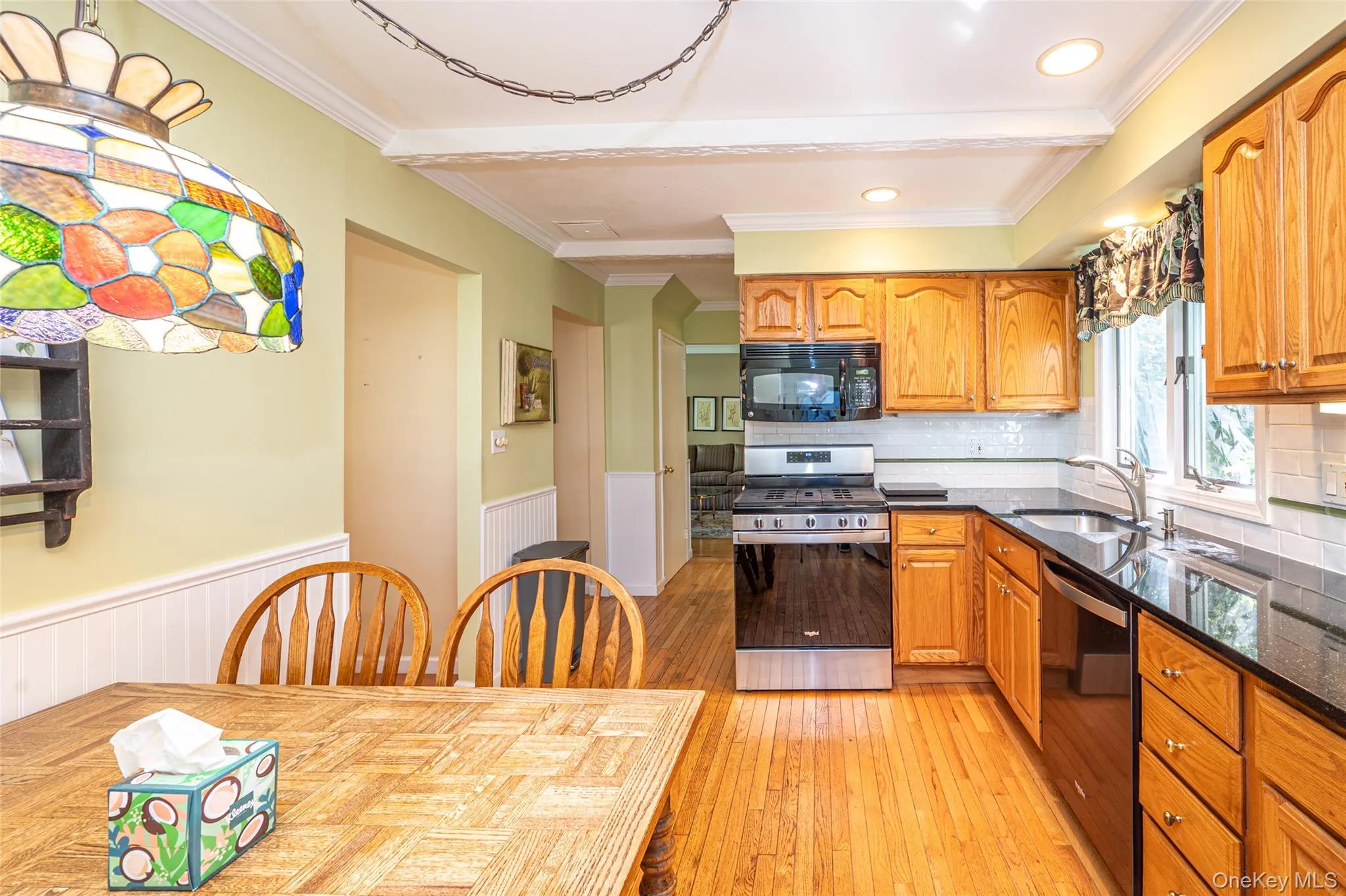 40 Somerset Drive, Smithtown, NY, 3 Bedrooms Bedrooms, 7 Rooms Rooms,1 BathroomBathrooms,Residential Lease,For Rent,Somerset,0,1039038 40 Somerset Drive, Smithtown, NY, 3 Bedrooms Bedrooms, 7 Rooms Rooms,1 BathroomBathrooms,Residential Lease,For Rent,Somerset,0,1039038