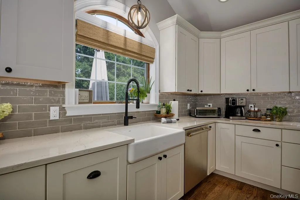 117 Moonlight Drive, East Fishkill, NY, 4 Bedrooms Bedrooms, 10 Rooms Rooms,2 BathroomsBathrooms,Residential,For Rent,Moonlight,0,1039039 117 Moonlight Drive, East Fishkill, NY, 4 Bedrooms Bedrooms, 10 Rooms Rooms,2 BathroomsBathrooms,Residential,For Rent,Moonlight,0,1039039