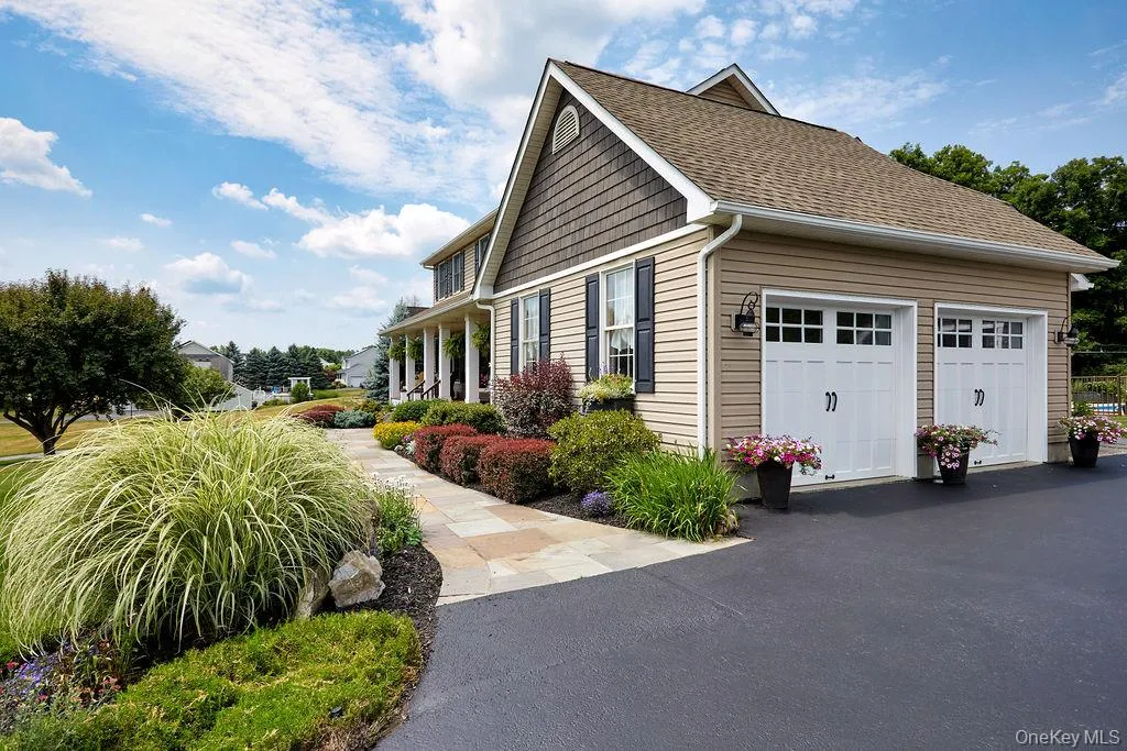 117 Moonlight Drive, East Fishkill, NY, 4 Bedrooms Bedrooms, 10 Rooms Rooms,2 BathroomsBathrooms,Residential,For Rent,Moonlight,0,1039039 117 Moonlight Drive, East Fishkill, NY, 4 Bedrooms Bedrooms, 10 Rooms Rooms,2 BathroomsBathrooms,Residential,For Rent,Moonlight,0,1039039