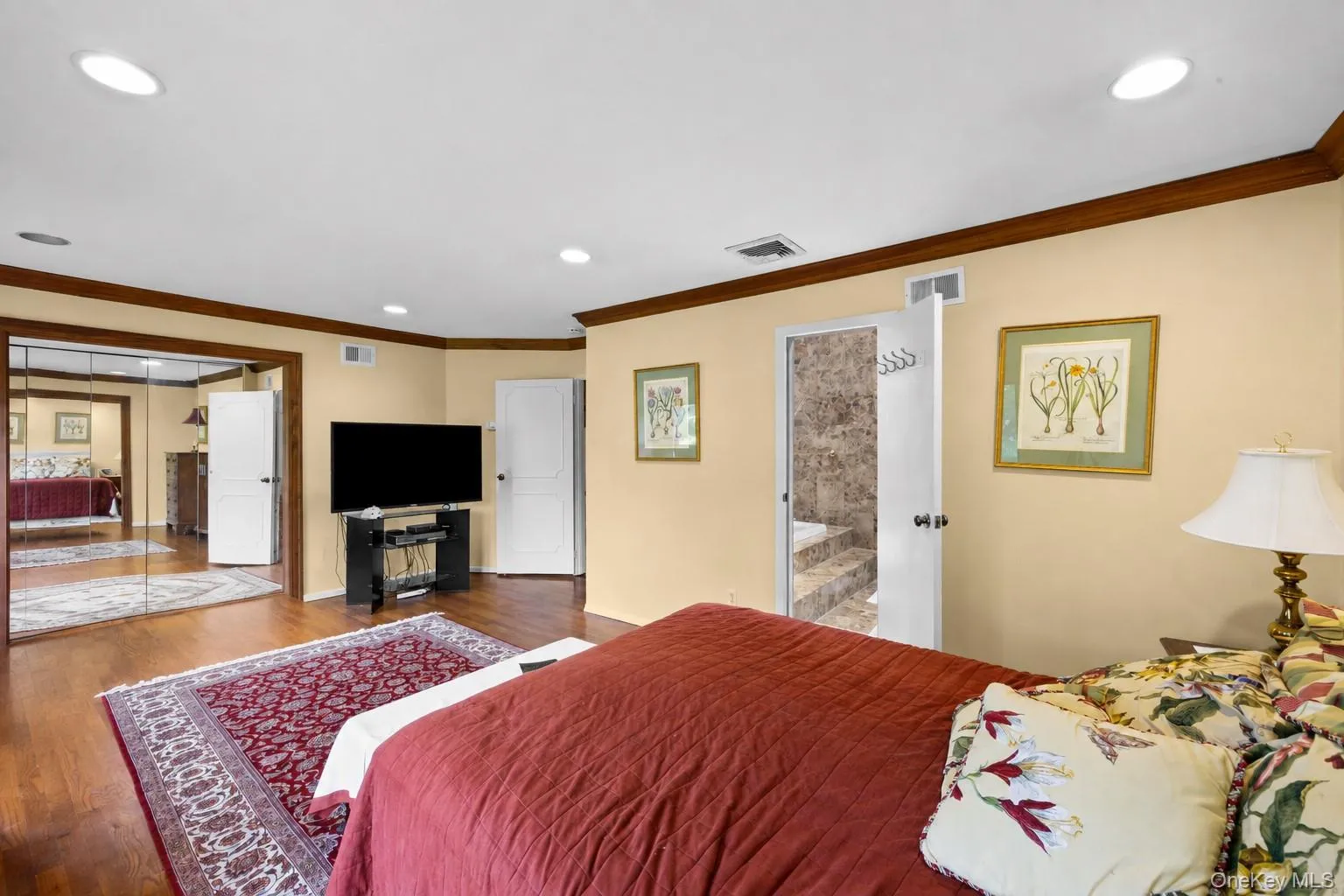 26 Knolls Drive, North Hempstead, NY, 4 Bedrooms Bedrooms, 8 Rooms Rooms,3 BathroomsBathrooms,Residential,For Rent,Knolls,0,1039044 26 Knolls Drive, North Hempstead, NY, 4 Bedrooms Bedrooms, 8 Rooms Rooms,3 BathroomsBathrooms,Residential,For Rent,Knolls,0,1039044