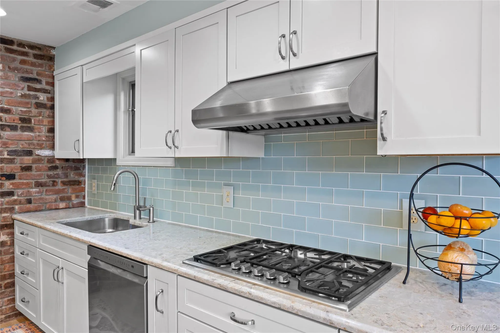 26 Knolls Drive, North Hempstead, NY, 4 Bedrooms Bedrooms, 8 Rooms Rooms,3 BathroomsBathrooms,Residential,For Rent,Knolls,0,1039044 26 Knolls Drive, North Hempstead, NY, 4 Bedrooms Bedrooms, 8 Rooms Rooms,3 BathroomsBathrooms,Residential,For Rent,Knolls,0,1039044