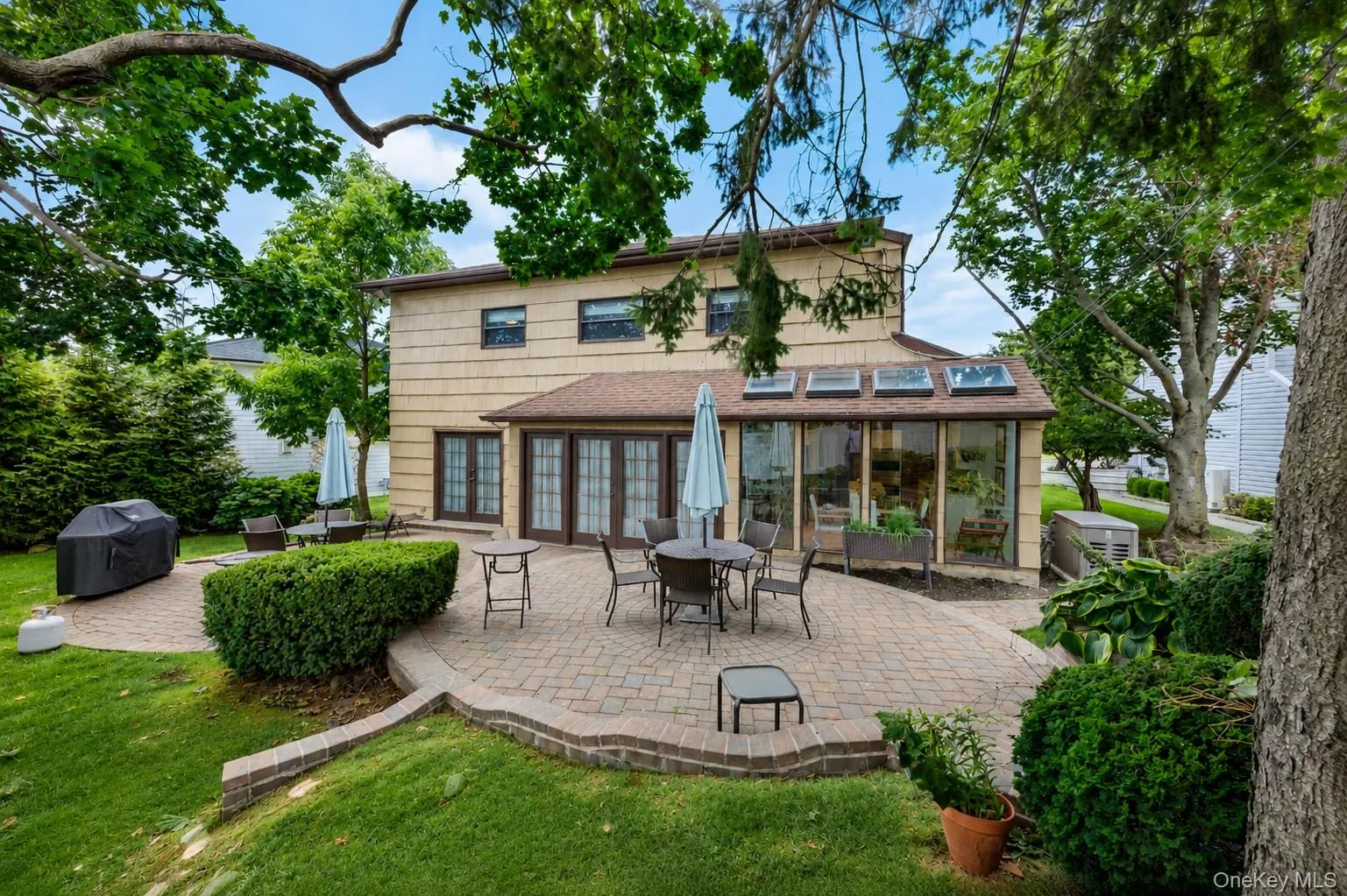26 Knolls Drive, North Hempstead, NY, 4 Bedrooms Bedrooms, 8 Rooms Rooms,3 BathroomsBathrooms,Residential,For Rent,Knolls,0,1039044 26 Knolls Drive, North Hempstead, NY, 4 Bedrooms Bedrooms, 8 Rooms Rooms,3 BathroomsBathrooms,Residential,For Rent,Knolls,0,1039044