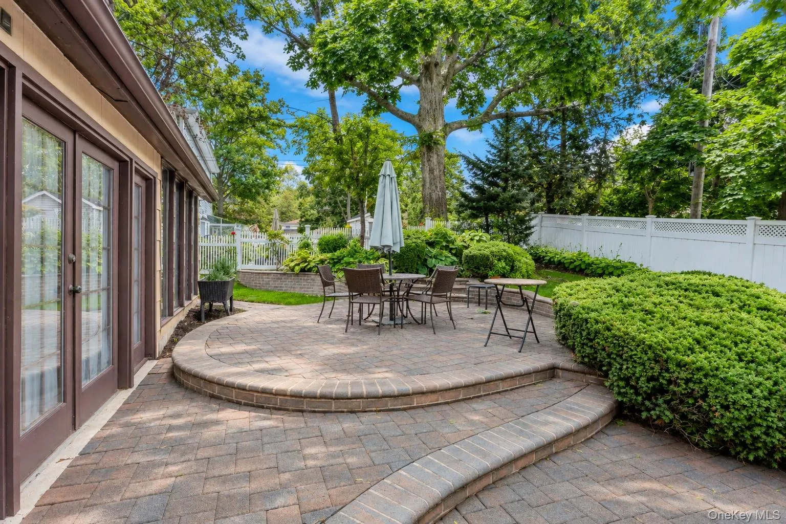 26 Knolls Drive, North Hempstead, NY, 4 Bedrooms Bedrooms, 8 Rooms Rooms,3 BathroomsBathrooms,Residential,For Rent,Knolls,0,1039044 26 Knolls Drive, North Hempstead, NY, 4 Bedrooms Bedrooms, 8 Rooms Rooms,3 BathroomsBathrooms,Residential,For Rent,Knolls,0,1039044