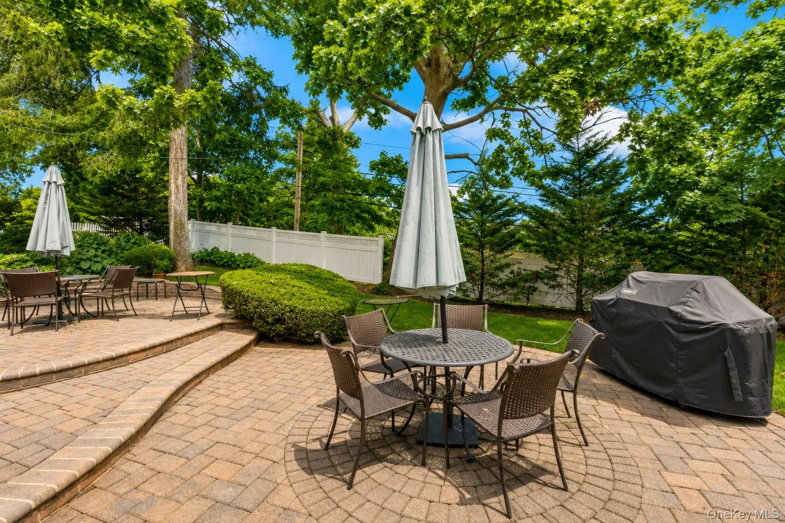 26 Knolls Drive, North Hempstead, NY, 4 Bedrooms Bedrooms, 8 Rooms Rooms,3 BathroomsBathrooms,Residential,For Rent,Knolls,0,1039044 26 Knolls Drive, North Hempstead, NY, 4 Bedrooms Bedrooms, 8 Rooms Rooms,3 BathroomsBathrooms,Residential,For Rent,Knolls,0,1039044