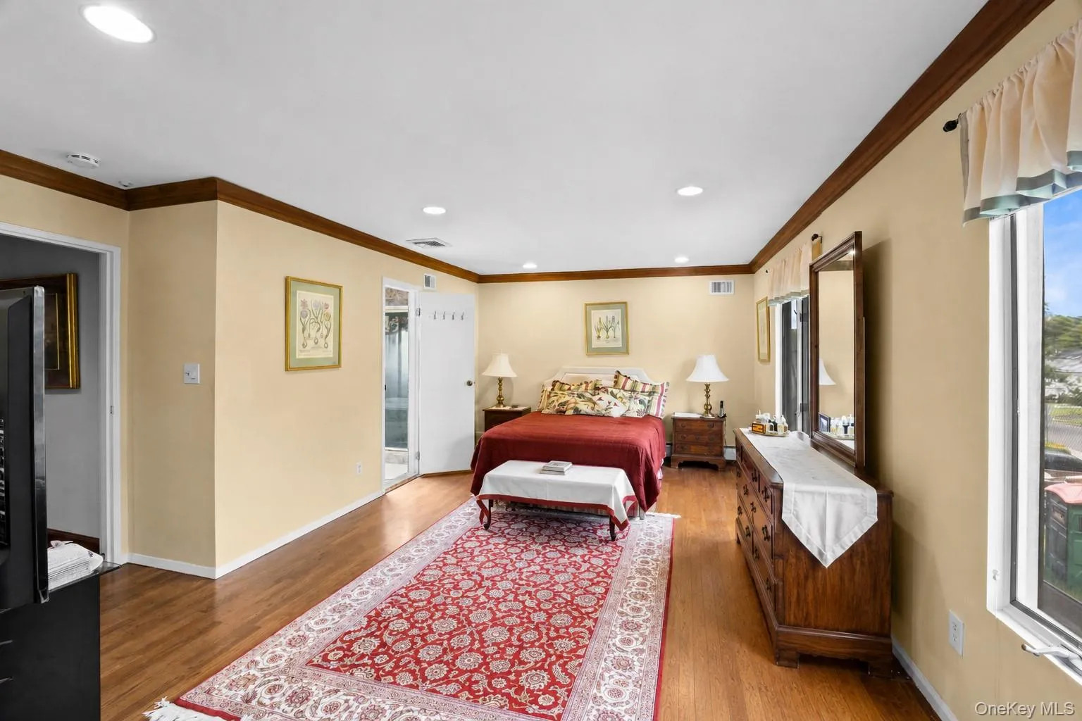 26 Knolls Drive, North Hempstead, NY, 4 Bedrooms Bedrooms, 8 Rooms Rooms,3 BathroomsBathrooms,Residential,For Rent,Knolls,0,1039044 26 Knolls Drive, North Hempstead, NY, 4 Bedrooms Bedrooms, 8 Rooms Rooms,3 BathroomsBathrooms,Residential,For Rent,Knolls,0,1039044