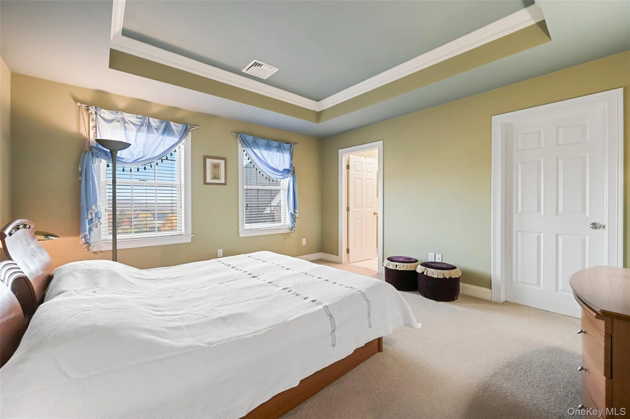 Perfect for guests with full bathroom Perfect for guests with full bathroom