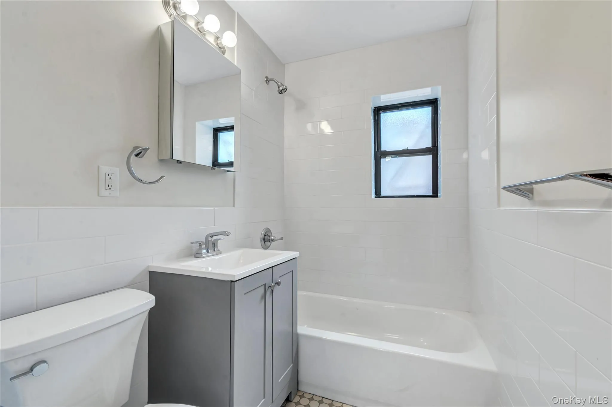 671 Bronx River Road, Yonkers, NY, 2 Bedrooms Bedrooms, 5 Rooms Rooms,1 BathroomBathrooms,Residential,For Rent,Bronx River,0,1039047 671 Bronx River Road, Yonkers, NY, 2 Bedrooms Bedrooms, 5 Rooms Rooms,1 BathroomBathrooms,Residential,For Rent,Bronx River,0,1039047