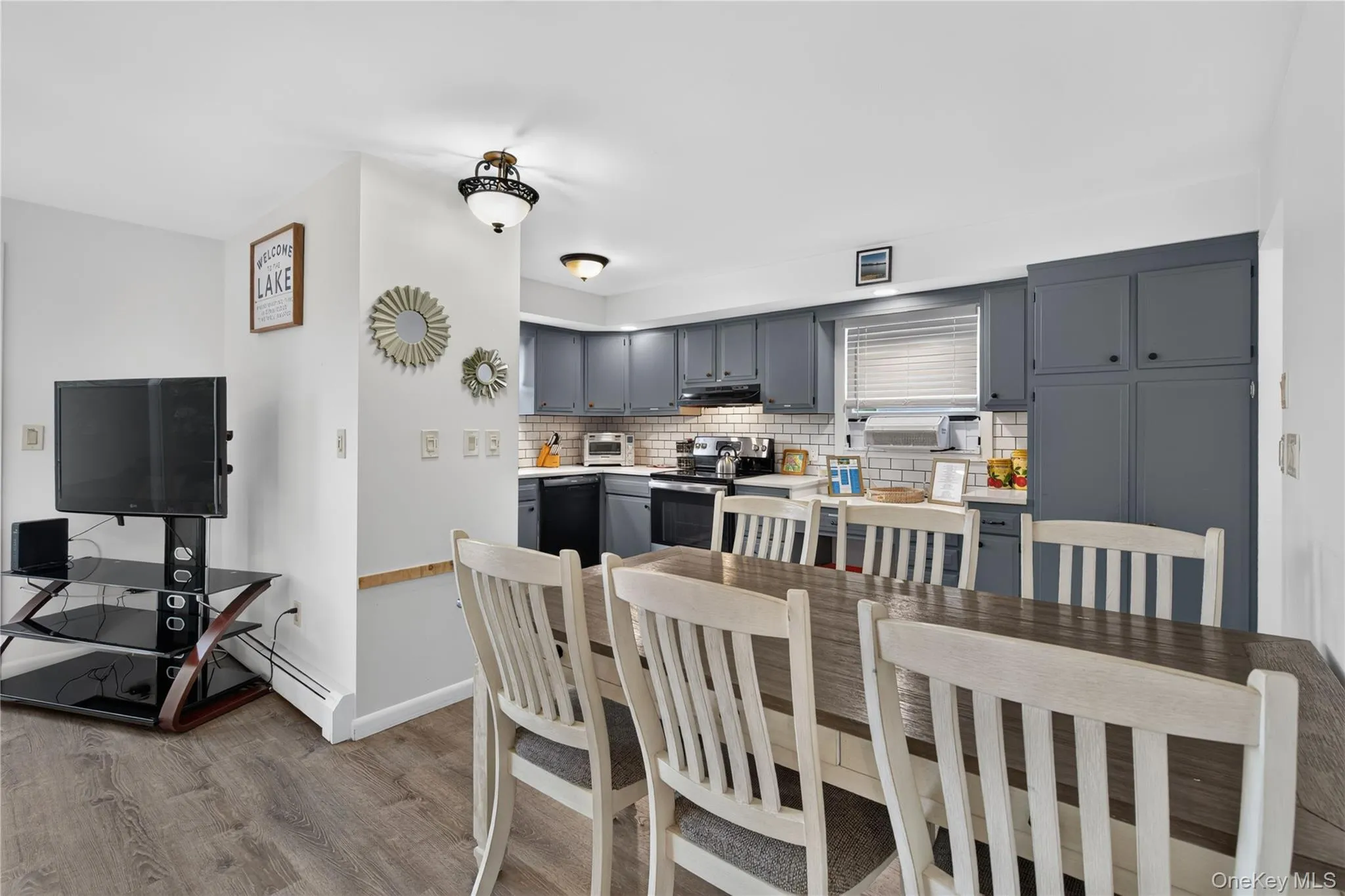 297 Lake Drive, Putnam Valley, NY, 4 Bedrooms Bedrooms, 7 Rooms Rooms,3 BathroomsBathrooms,Residential,For Rent,Lake,0,1039049 297 Lake Drive, Putnam Valley, NY, 4 Bedrooms Bedrooms, 7 Rooms Rooms,3 BathroomsBathrooms,Residential,For Rent,Lake,0,1039049