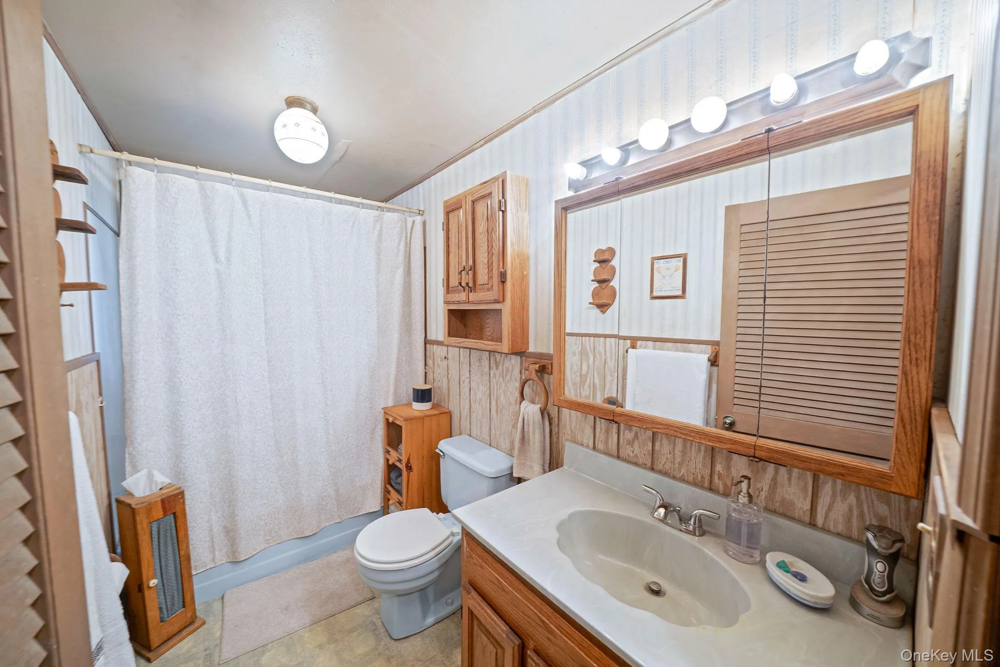 9 Foxcroft Lane, Brookhaven, NY, 3 Bedrooms Bedrooms, 6 Rooms Rooms,1 BathroomBathrooms,Residential,For Rent,Foxcroft,0,1039055 9 Foxcroft Lane, Brookhaven, NY, 3 Bedrooms Bedrooms, 6 Rooms Rooms,1 BathroomBathrooms,Residential,For Rent,Foxcroft,0,1039055