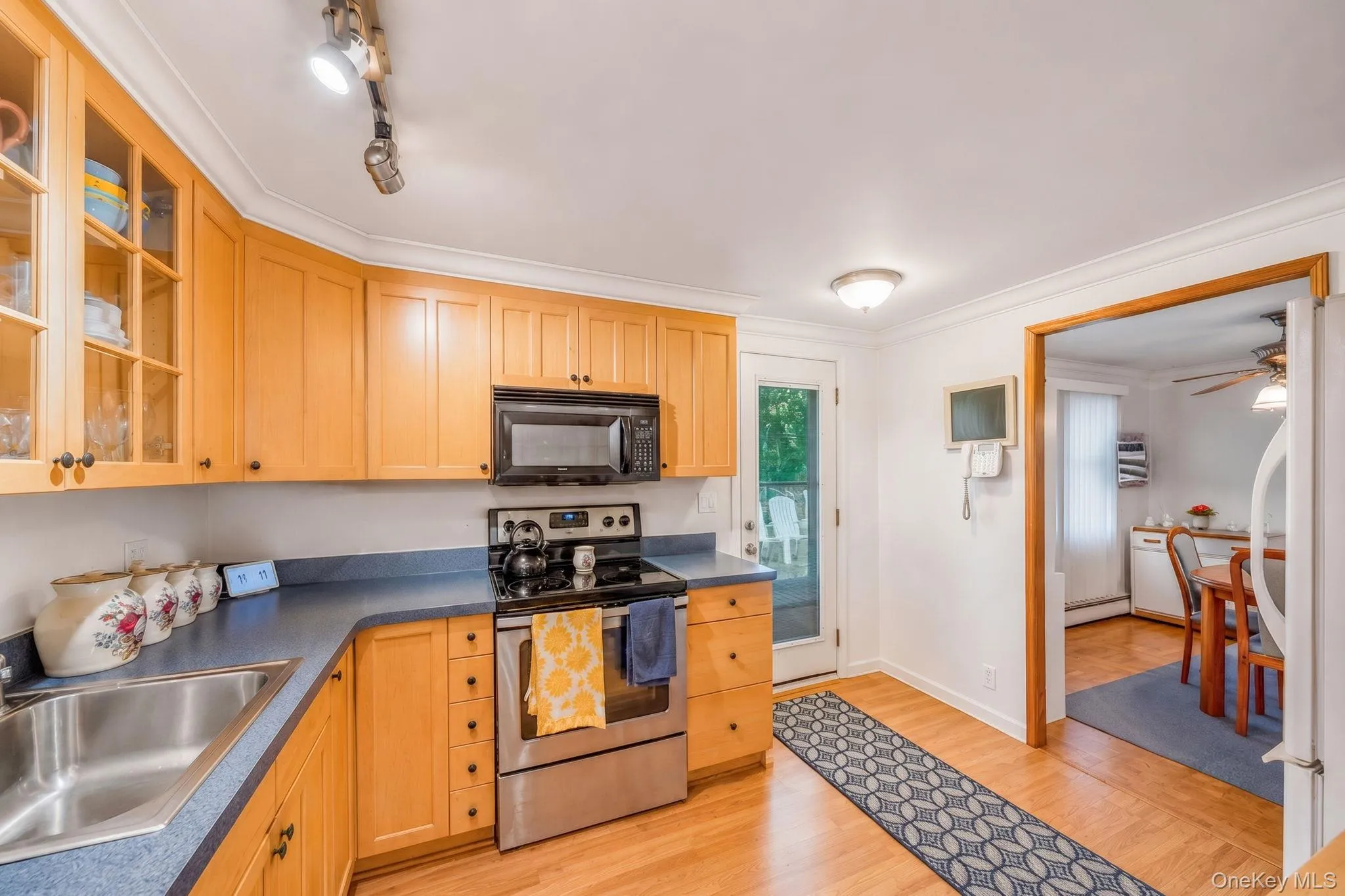 9 Foxcroft Lane, Brookhaven, NY, 3 Bedrooms Bedrooms, 6 Rooms Rooms,1 BathroomBathrooms,Residential,For Rent,Foxcroft,0,1039055 9 Foxcroft Lane, Brookhaven, NY, 3 Bedrooms Bedrooms, 6 Rooms Rooms,1 BathroomBathrooms,Residential,For Rent,Foxcroft,0,1039055