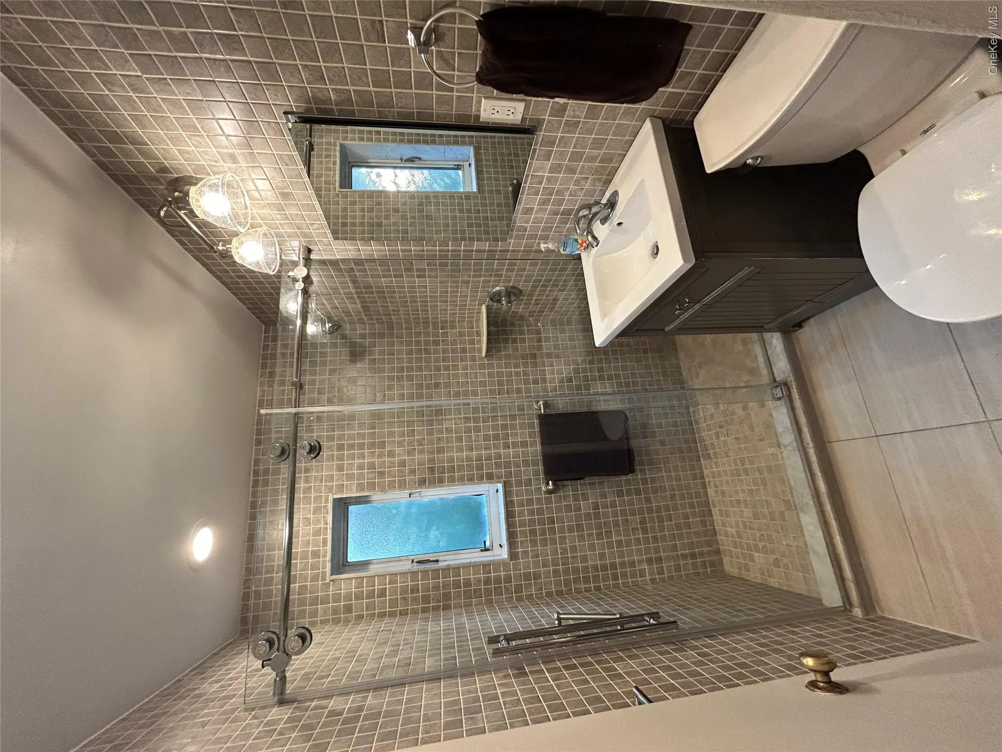 220-21 Hillside Avenue, New York, NY, 2 Bedrooms Bedrooms, 5 Rooms Rooms,1 BathroomBathrooms,Residential,For Rent,Hillside,0,1039061 220-21 Hillside Avenue, New York, NY, 2 Bedrooms Bedrooms, 5 Rooms Rooms,1 BathroomBathrooms,Residential,For Rent,Hillside,0,1039061
