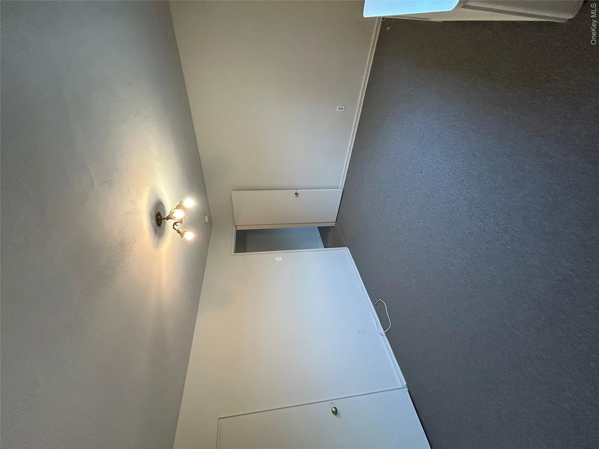 220-21 Hillside Avenue, New York, NY, 2 Bedrooms Bedrooms, 5 Rooms Rooms,1 BathroomBathrooms,Residential,For Rent,Hillside,0,1039061 220-21 Hillside Avenue, New York, NY, 2 Bedrooms Bedrooms, 5 Rooms Rooms,1 BathroomBathrooms,Residential,For Rent,Hillside,0,1039061