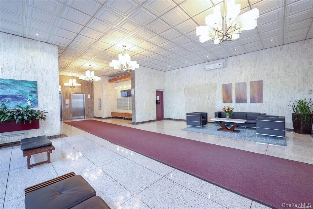 150-38 Union Turnpike, New York, NY, 1 Bedroom Bedrooms, 5 Rooms Rooms,1 BathroomBathrooms,Residential,For Rent,Union,0,1039069 150-38 Union Turnpike, New York, NY, 1 Bedroom Bedrooms, 5 Rooms Rooms,1 BathroomBathrooms,Residential,For Rent,Union,0,1039069