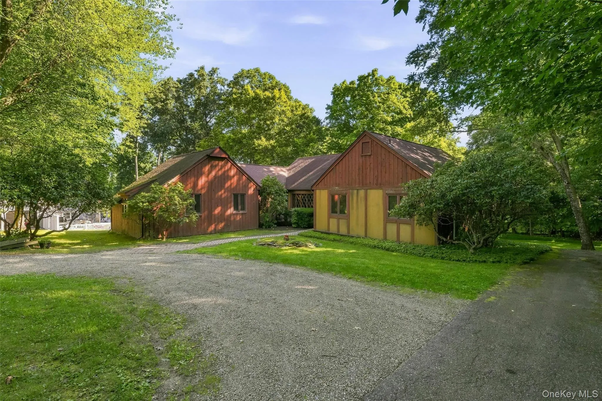 A circular driveway introduces this three-bedroom ranch home. A circular driveway introduces this three-bedroom ranch home.