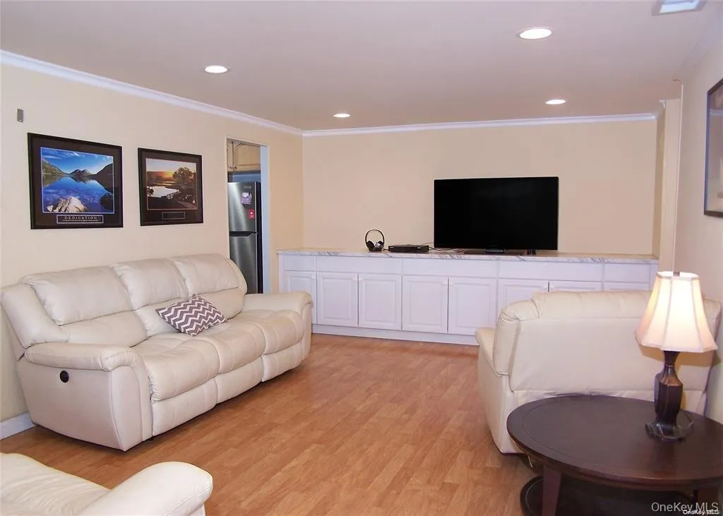 159 Cambridge Drive, Brookhaven, NY, 1 Bedroom Bedrooms, 4 Rooms Rooms,1 BathroomBathrooms,Residential,For Rent,Cambridge,0,1039091 159 Cambridge Drive, Brookhaven, NY, 1 Bedroom Bedrooms, 4 Rooms Rooms,1 BathroomBathrooms,Residential,For Rent,Cambridge,0,1039091