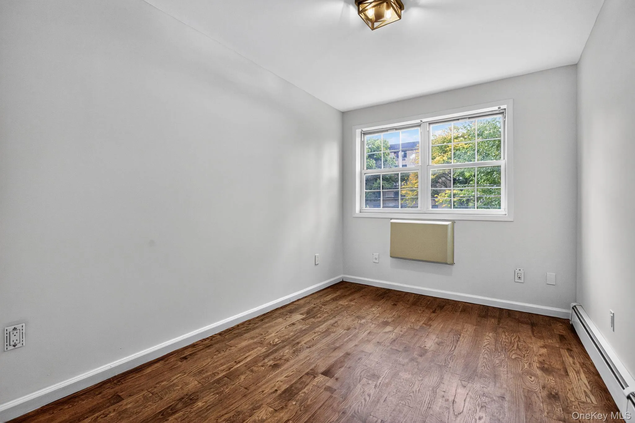 596 164 Avenue, New York, NY, 3 Bedrooms Bedrooms, 6 Rooms Rooms,2 BathroomsBathrooms,Residential Lease,For Rent,164,0,1039092 596 164 Avenue, New York, NY, 3 Bedrooms Bedrooms, 6 Rooms Rooms,2 BathroomsBathrooms,Residential Lease,For Rent,164,0,1039092