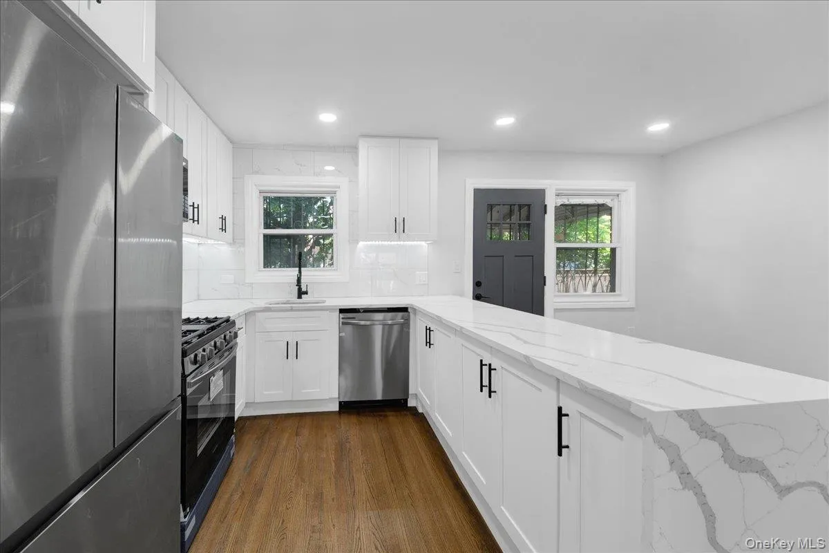 1052 227th Street, New York, NY, 4 Bedrooms Bedrooms, 6 Rooms Rooms,2 BathroomsBathrooms,Residential,For Rent,227th,0,1039093 1052 227th Street, New York, NY, 4 Bedrooms Bedrooms, 6 Rooms Rooms,2 BathroomsBathrooms,Residential,For Rent,227th,0,1039093