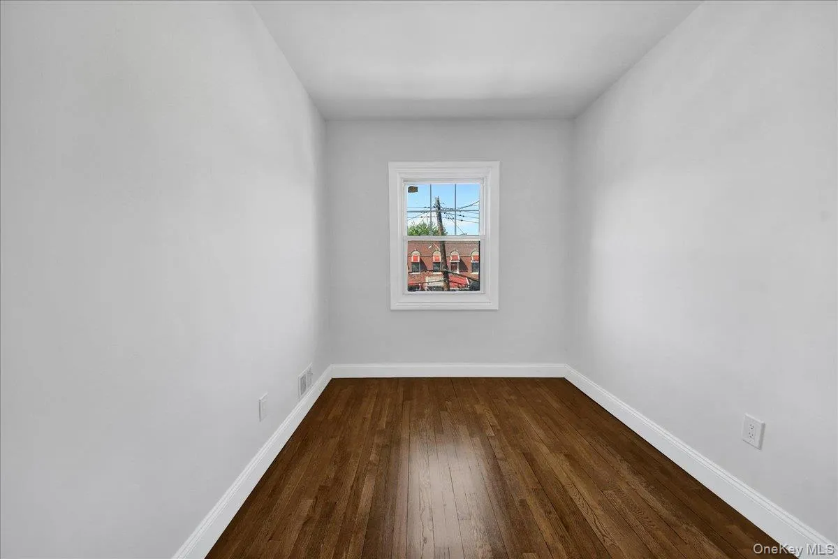 1052 227th Street, New York, NY, 4 Bedrooms Bedrooms, 6 Rooms Rooms,2 BathroomsBathrooms,Residential,For Rent,227th,0,1039093 1052 227th Street, New York, NY, 4 Bedrooms Bedrooms, 6 Rooms Rooms,2 BathroomsBathrooms,Residential,For Rent,227th,0,1039093