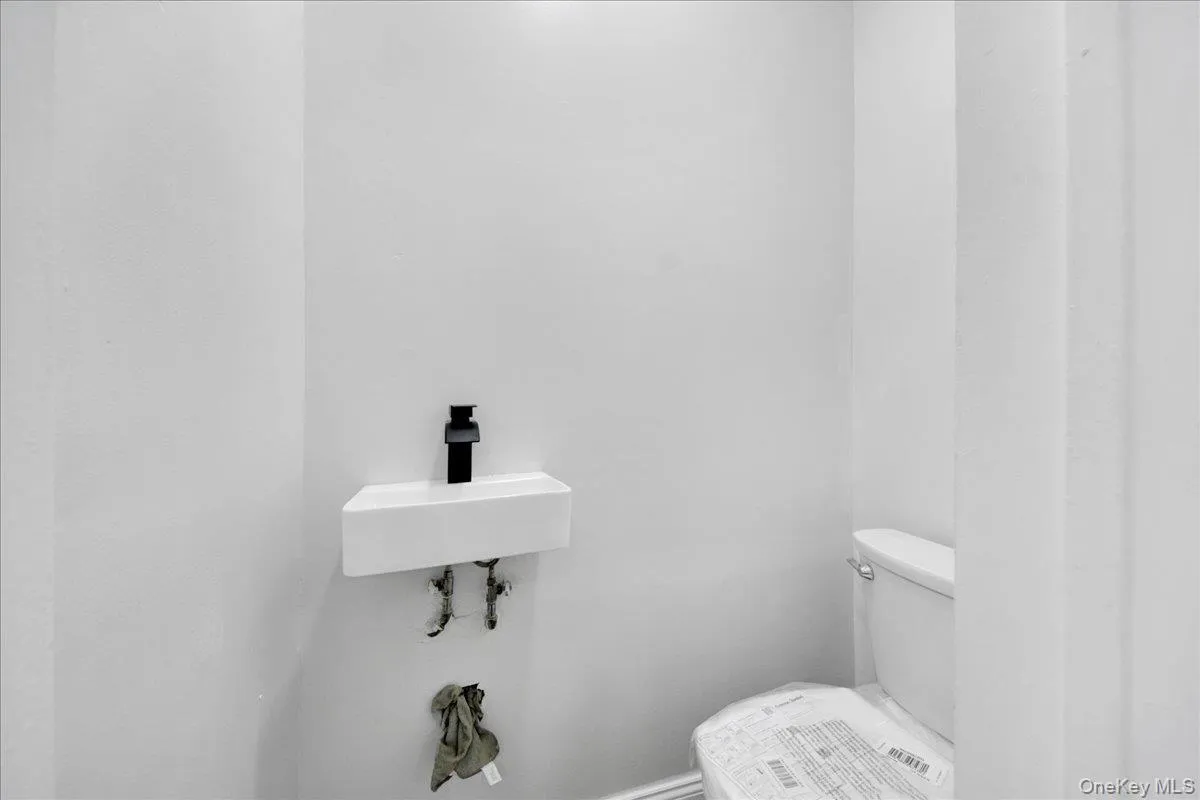 1052 227th Street, New York, NY, 4 Bedrooms Bedrooms, 6 Rooms Rooms,2 BathroomsBathrooms,Residential,For Rent,227th,0,1039093 1052 227th Street, New York, NY, 4 Bedrooms Bedrooms, 6 Rooms Rooms,2 BathroomsBathrooms,Residential,For Rent,227th,0,1039093