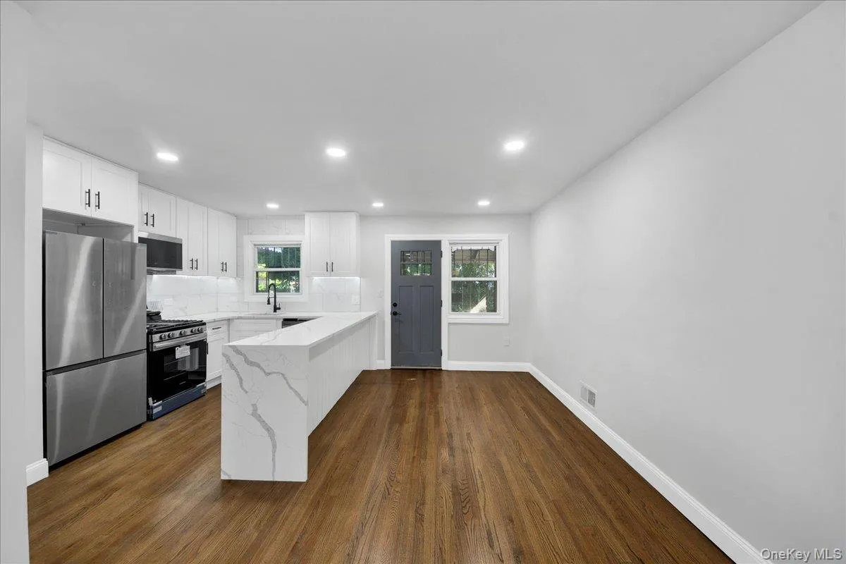1052 227th Street, New York, NY, 4 Bedrooms Bedrooms, 6 Rooms Rooms,2 BathroomsBathrooms,Residential,For Rent,227th,0,1039093 1052 227th Street, New York, NY, 4 Bedrooms Bedrooms, 6 Rooms Rooms,2 BathroomsBathrooms,Residential,For Rent,227th,0,1039093