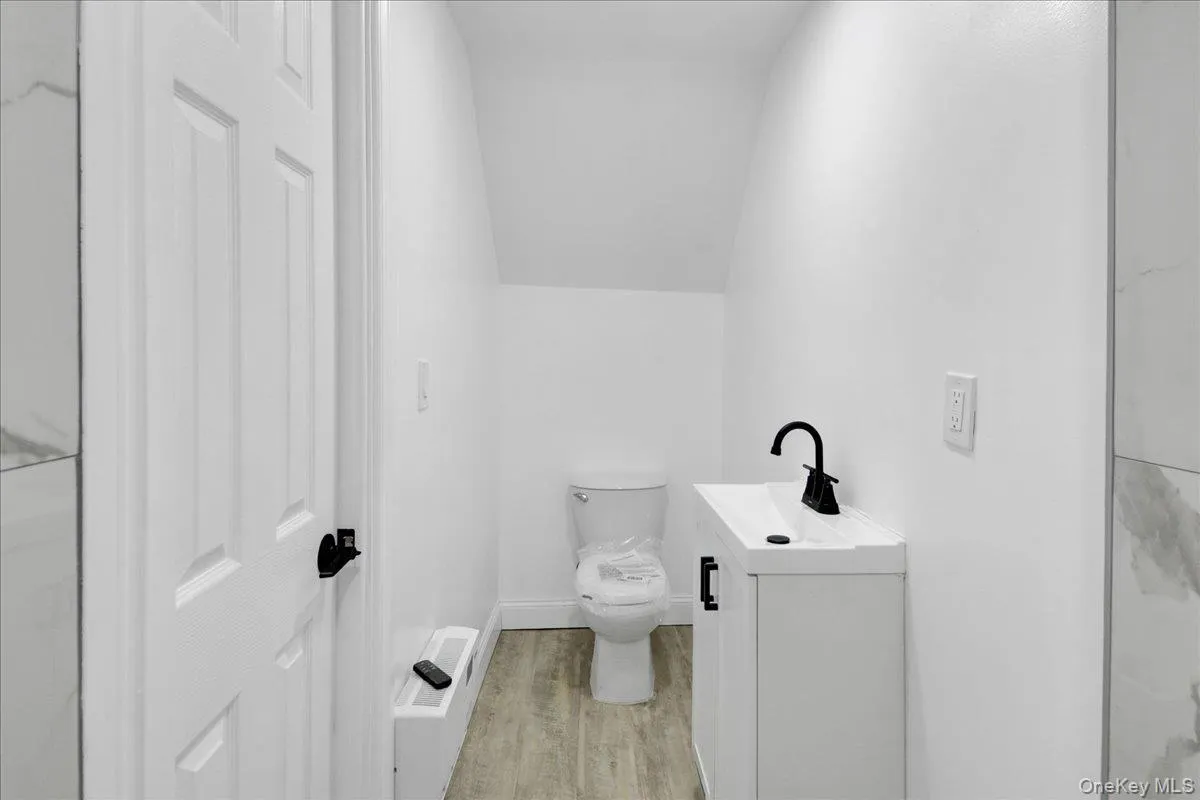 1052 227th Street, New York, NY, 4 Bedrooms Bedrooms, 6 Rooms Rooms,2 BathroomsBathrooms,Residential,For Rent,227th,0,1039093 1052 227th Street, New York, NY, 4 Bedrooms Bedrooms, 6 Rooms Rooms,2 BathroomsBathrooms,Residential,For Rent,227th,0,1039093
