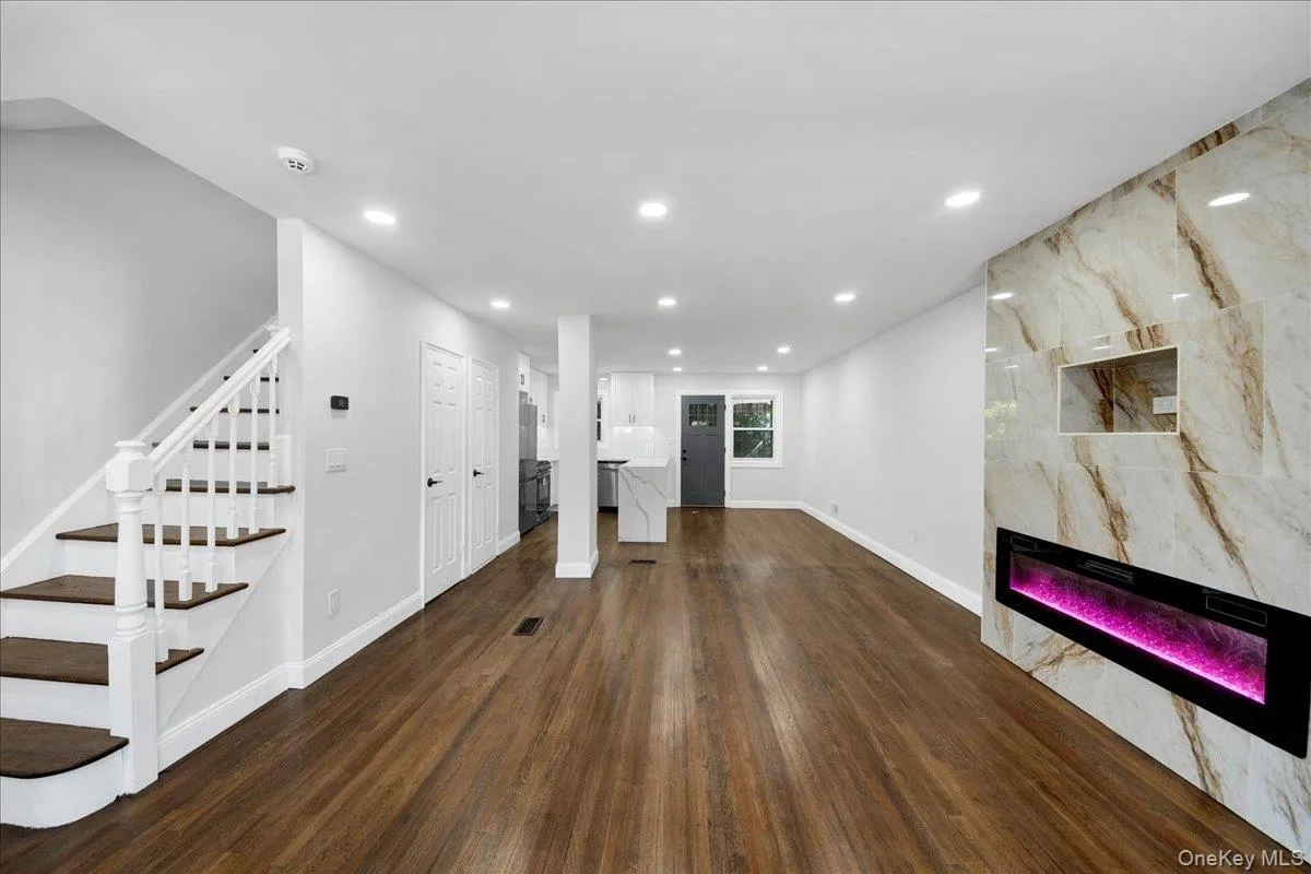 1052 227th Street, New York, NY, 4 Bedrooms Bedrooms, 6 Rooms Rooms,2 BathroomsBathrooms,Residential,For Rent,227th,0,1039093 1052 227th Street, New York, NY, 4 Bedrooms Bedrooms, 6 Rooms Rooms,2 BathroomsBathrooms,Residential,For Rent,227th,0,1039093