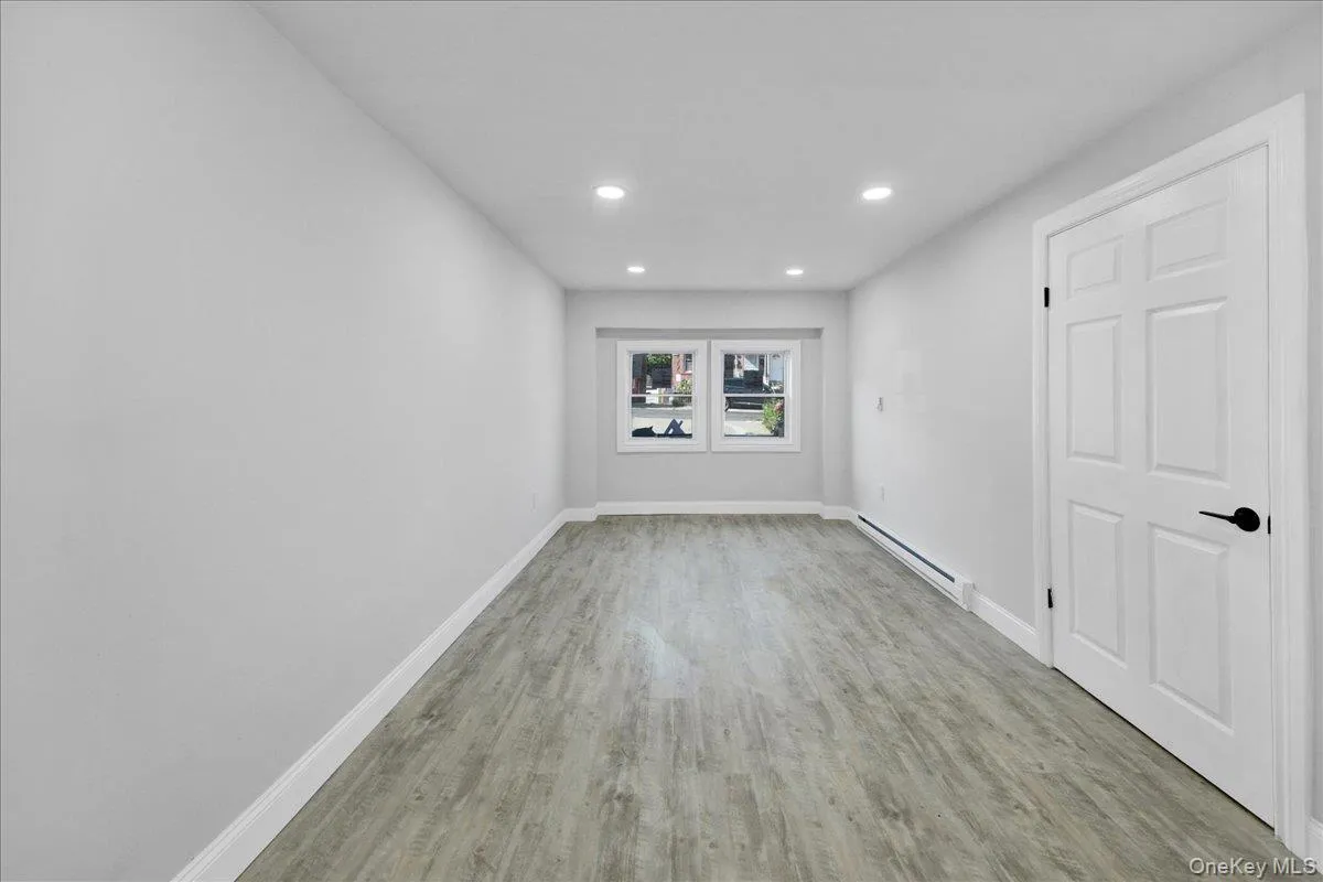 1052 227th Street, New York, NY, 4 Bedrooms Bedrooms, 6 Rooms Rooms,2 BathroomsBathrooms,Residential,For Rent,227th,0,1039093 1052 227th Street, New York, NY, 4 Bedrooms Bedrooms, 6 Rooms Rooms,2 BathroomsBathrooms,Residential,For Rent,227th,0,1039093