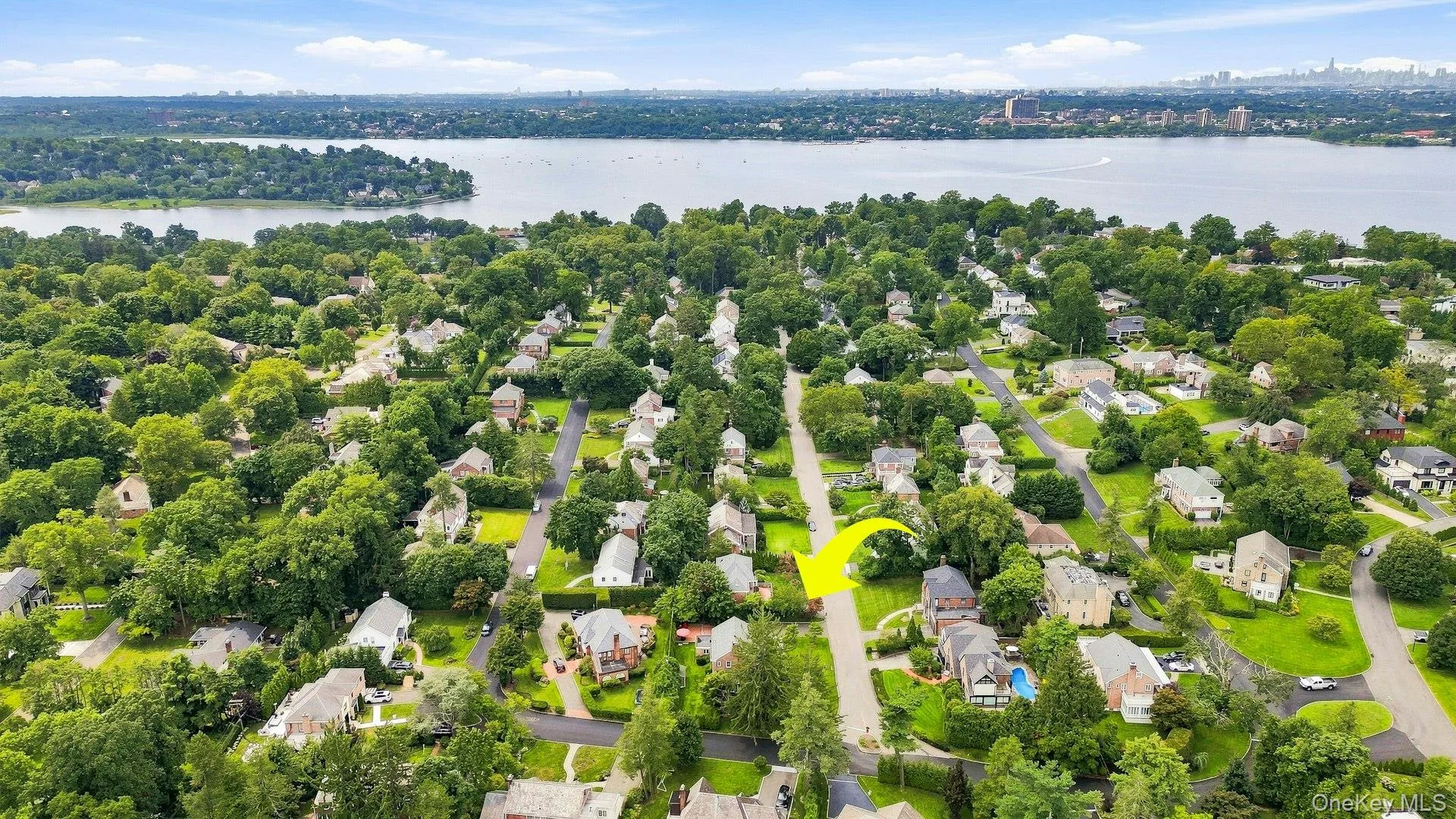 1 Shore Park Road, North Hempstead, NY, 4 Bedrooms Bedrooms, 8 Rooms Rooms,4 BathroomsBathrooms,Residential,For Rent,Shore Park,0,1039094 1 Shore Park Road, North Hempstead, NY, 4 Bedrooms Bedrooms, 8 Rooms Rooms,4 BathroomsBathrooms,Residential,For Rent,Shore Park,0,1039094